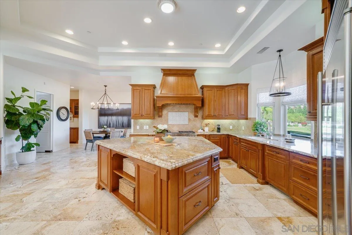https://cdn.realtyfeed.com/cdn/127/250040081/08bd76e431398372e4f831a31d6faa7b.webp