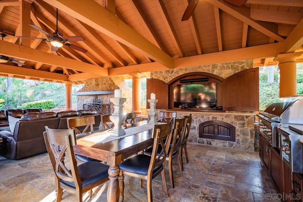 https://cdn.realtyfeed.com/cdn/127/250040081/60e4aaf4f1f473a4820717d5ad624f25.webp