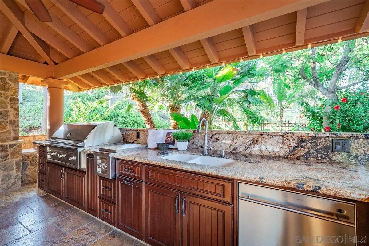 https://cdn.realtyfeed.com/cdn/127/250040081/aef1d95613f7bbba162112c93e2dc84e.webp