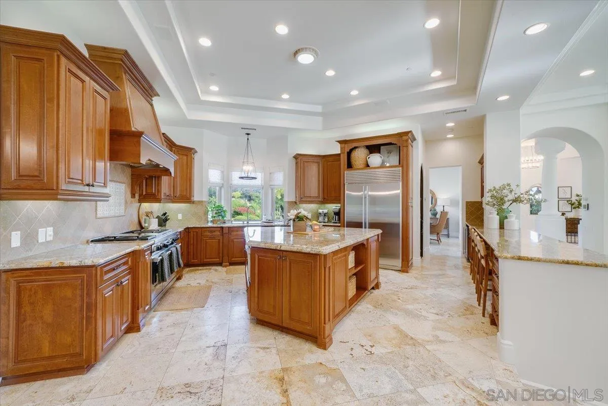 https://cdn.realtyfeed.com/cdn/127/250040081/cb8dd33823b9457f20381b9a955ad5d2.webp