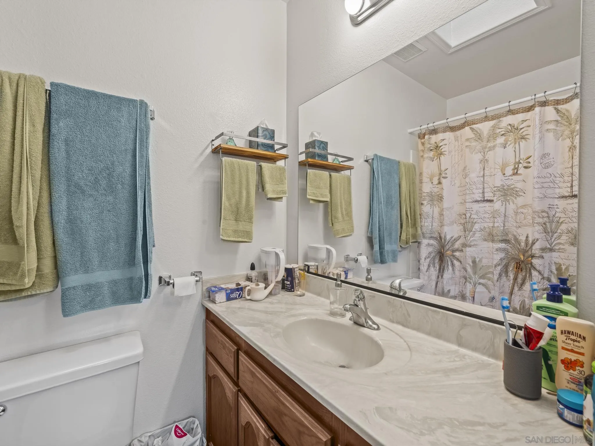 https://cdn.realtyfeed.com/cdn/127/250040082/2d79dd2fdf04af3ecaa096f4a8e28af2.webp
