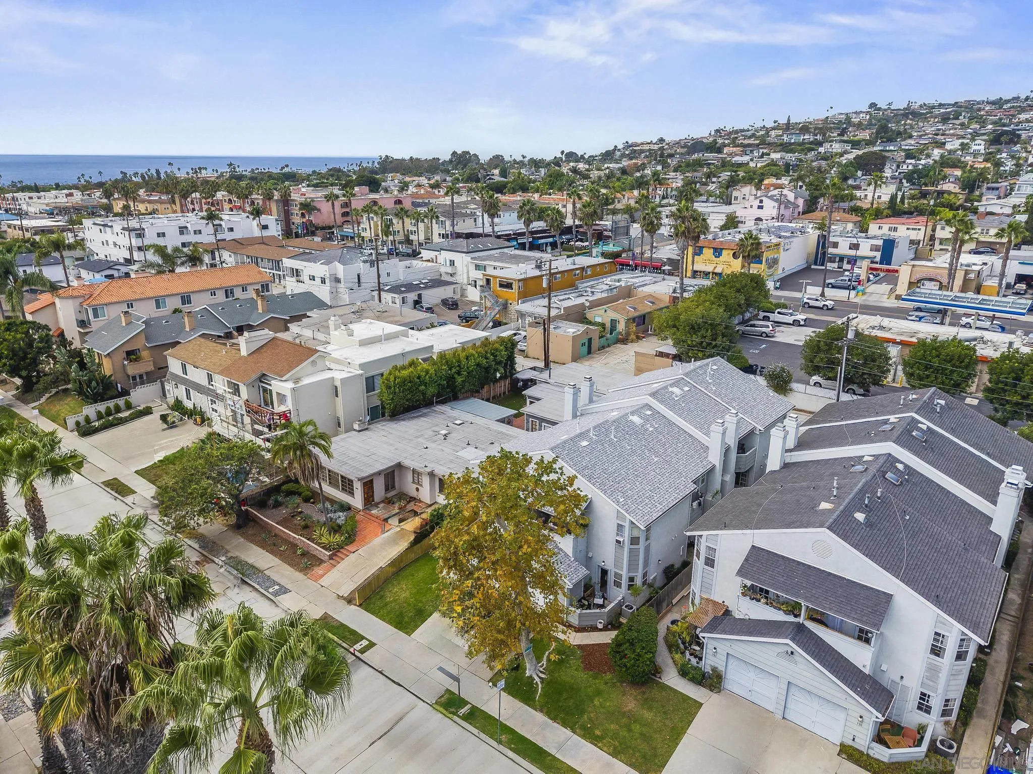 https://cdn.realtyfeed.com/cdn/127/250040082/a667fb280acbbb05e7a0583b74d57fad.webp