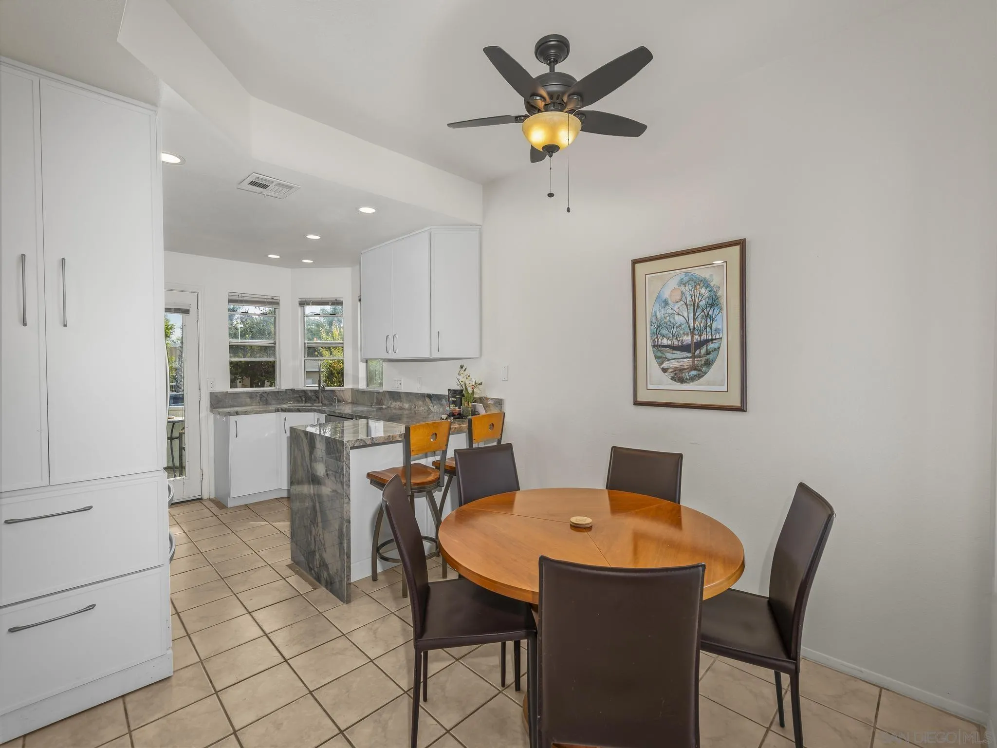 https://cdn.realtyfeed.com/cdn/127/250040082/ecf0552fc5cebc0ebf7668bc52f1677a.webp