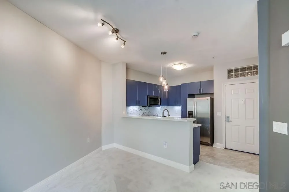 https://cdn.realtyfeed.com/cdn/127/250040083/1f208266795a065feccbf16e6d1bbda5.webp
