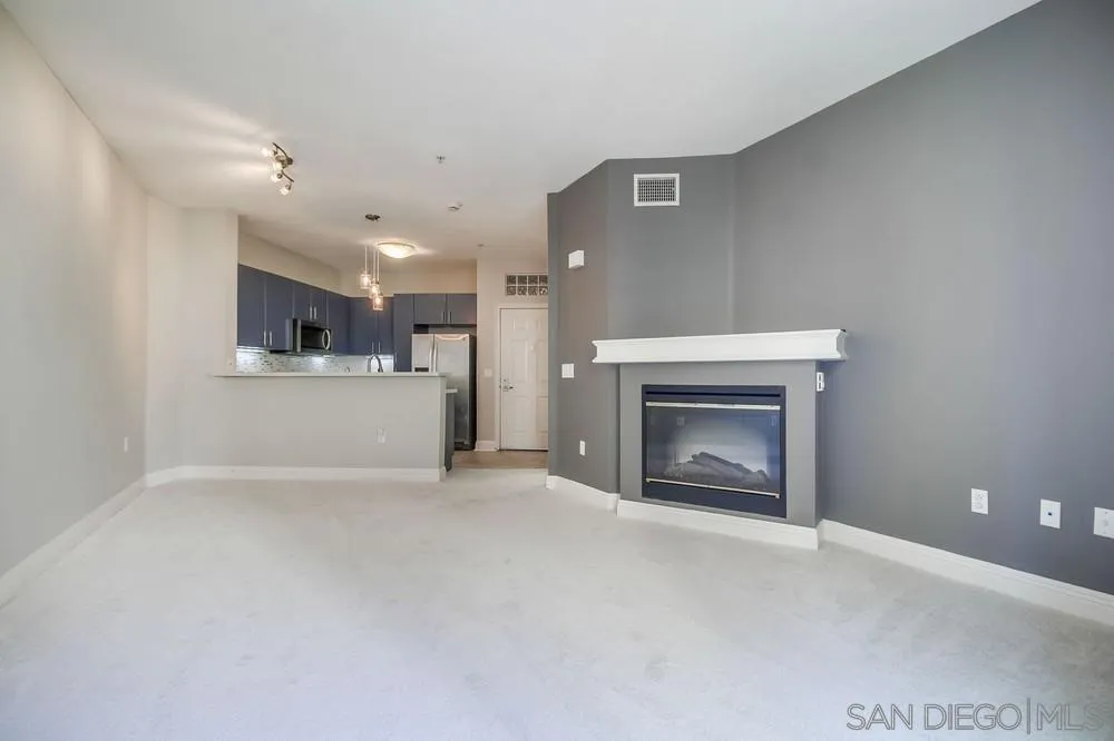 https://cdn.realtyfeed.com/cdn/127/250040083/6ccf3d23e2456ad85dce77639db23774.webp