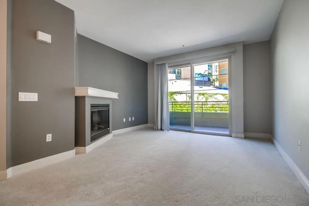 https://cdn.realtyfeed.com/cdn/127/250040083/72b8e092378b5881190fbfd610e71c43.webp