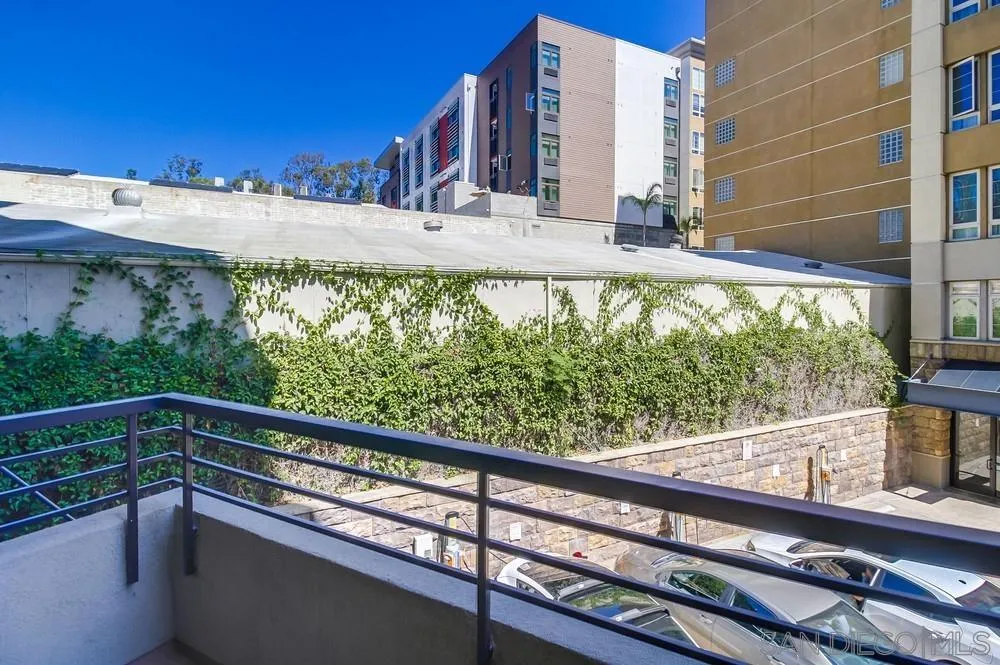 https://cdn.realtyfeed.com/cdn/127/250040083/fa0dff7da3472d0addf2a4cf364a8b5c.webp