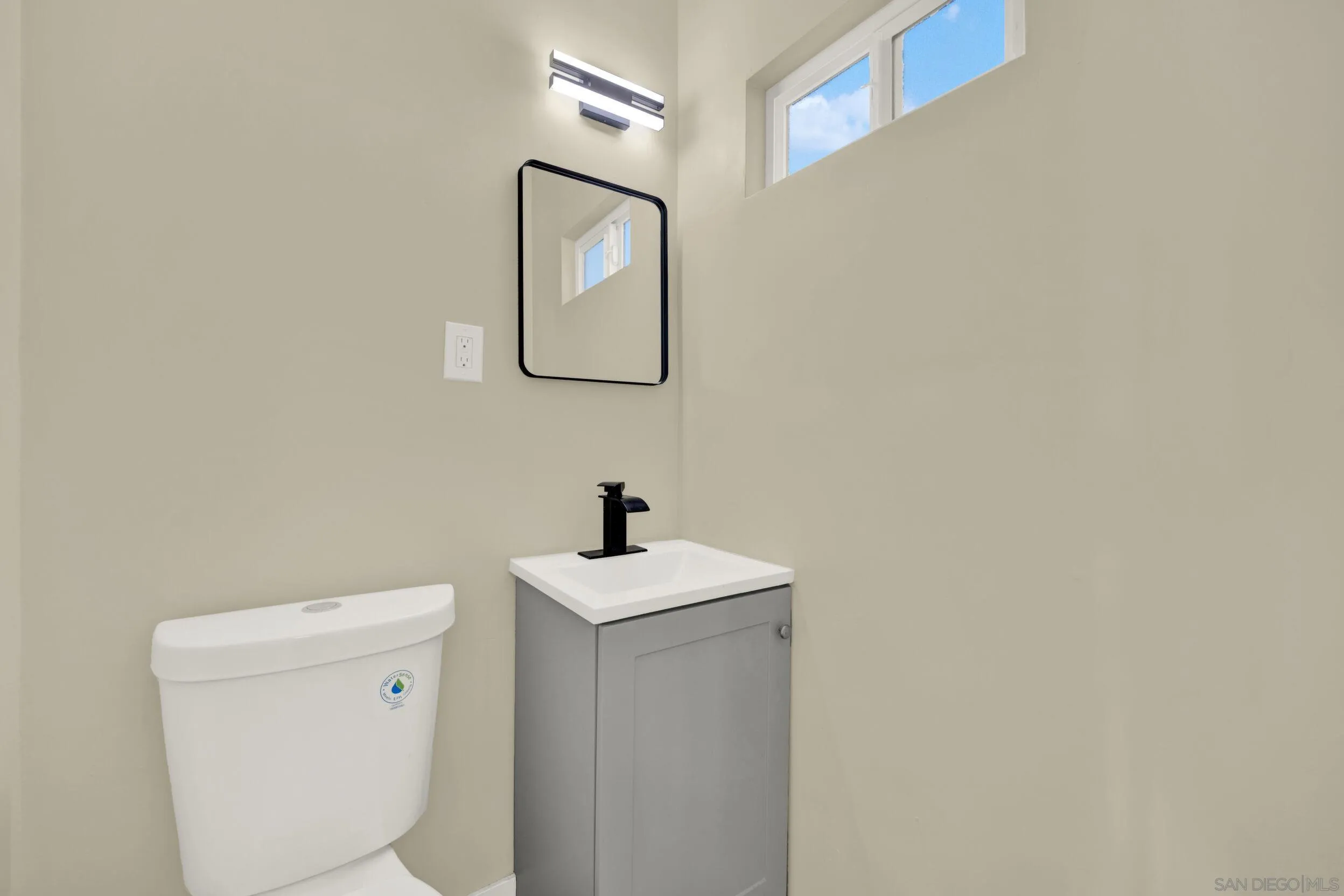 https://cdn.realtyfeed.com/cdn/127/250040087/0a085216696d716be8e76cd02ffef0eb.webp