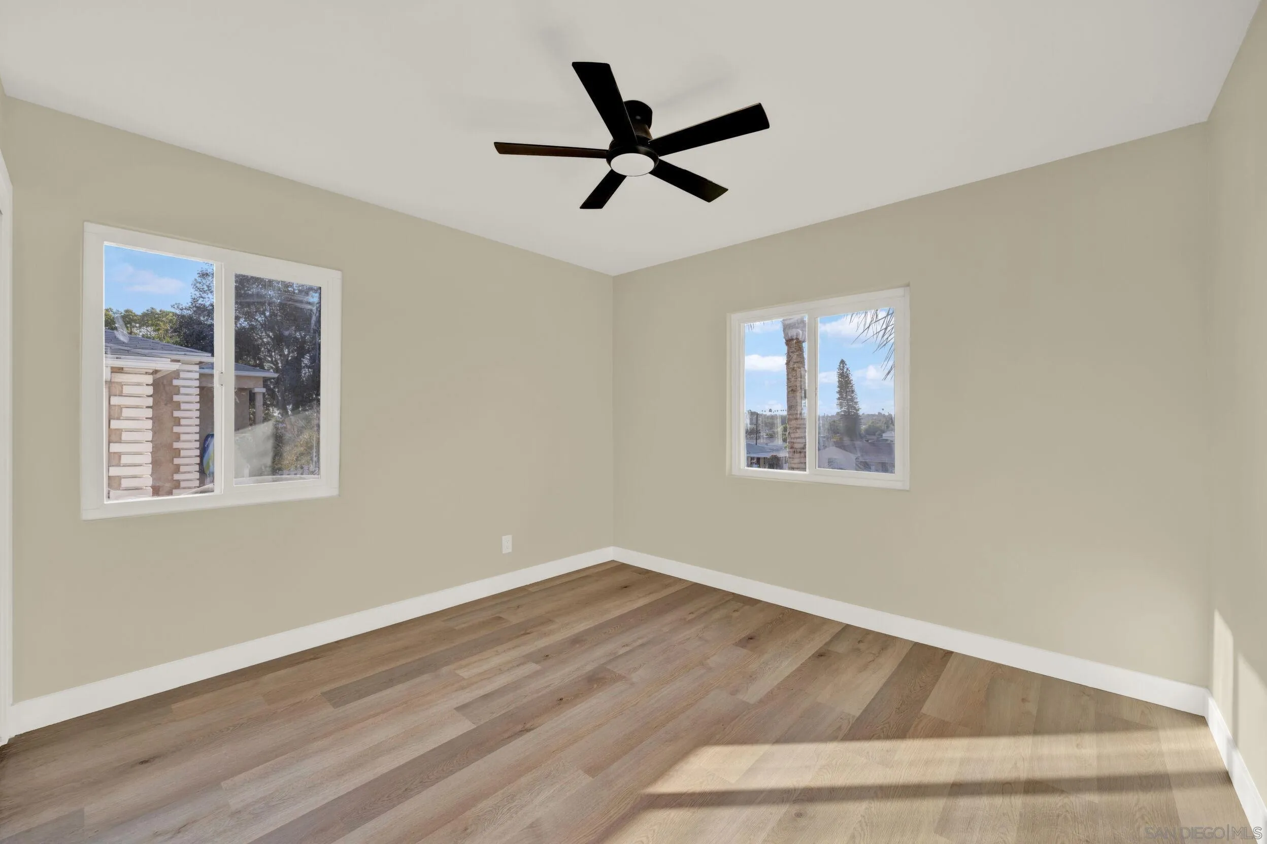 https://cdn.realtyfeed.com/cdn/127/250040087/22b2ef172537b4e0e4c13d73d2a505a9.webp