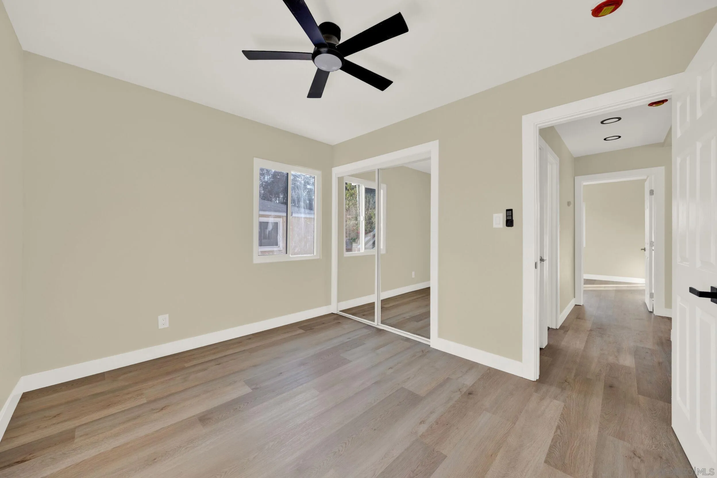 https://cdn.realtyfeed.com/cdn/127/250040087/814aaf485886d71cf50c6c9ab6b5bec0.webp