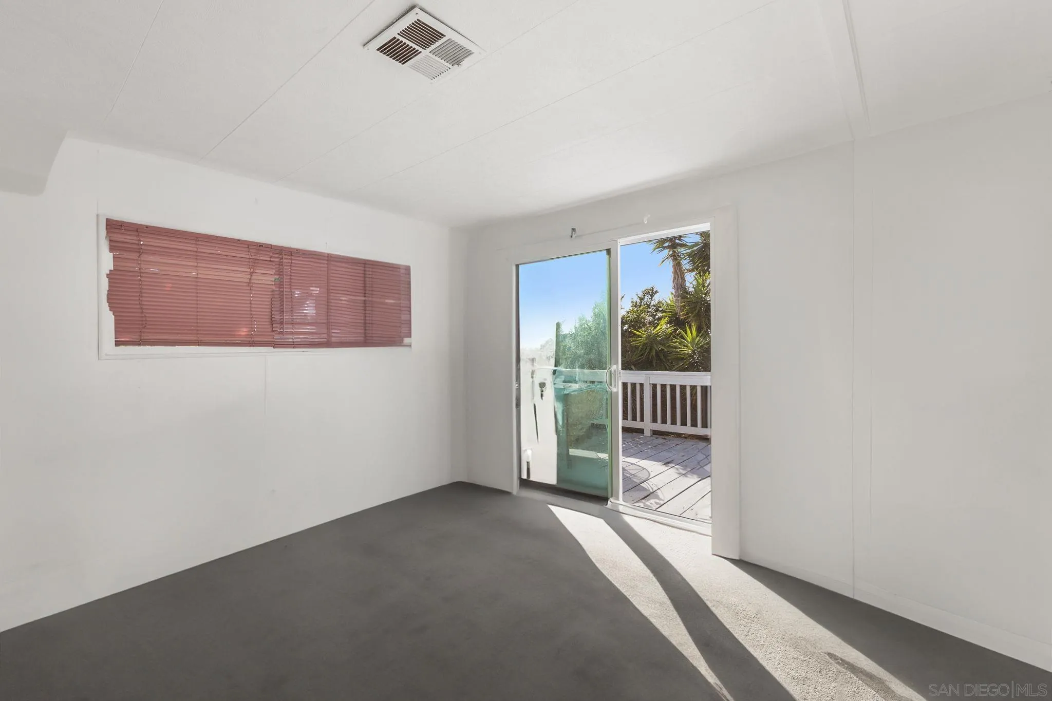 https://cdn.realtyfeed.com/cdn/127/250040089/879b5c815f93c496e9bfadaead87c21c.webp