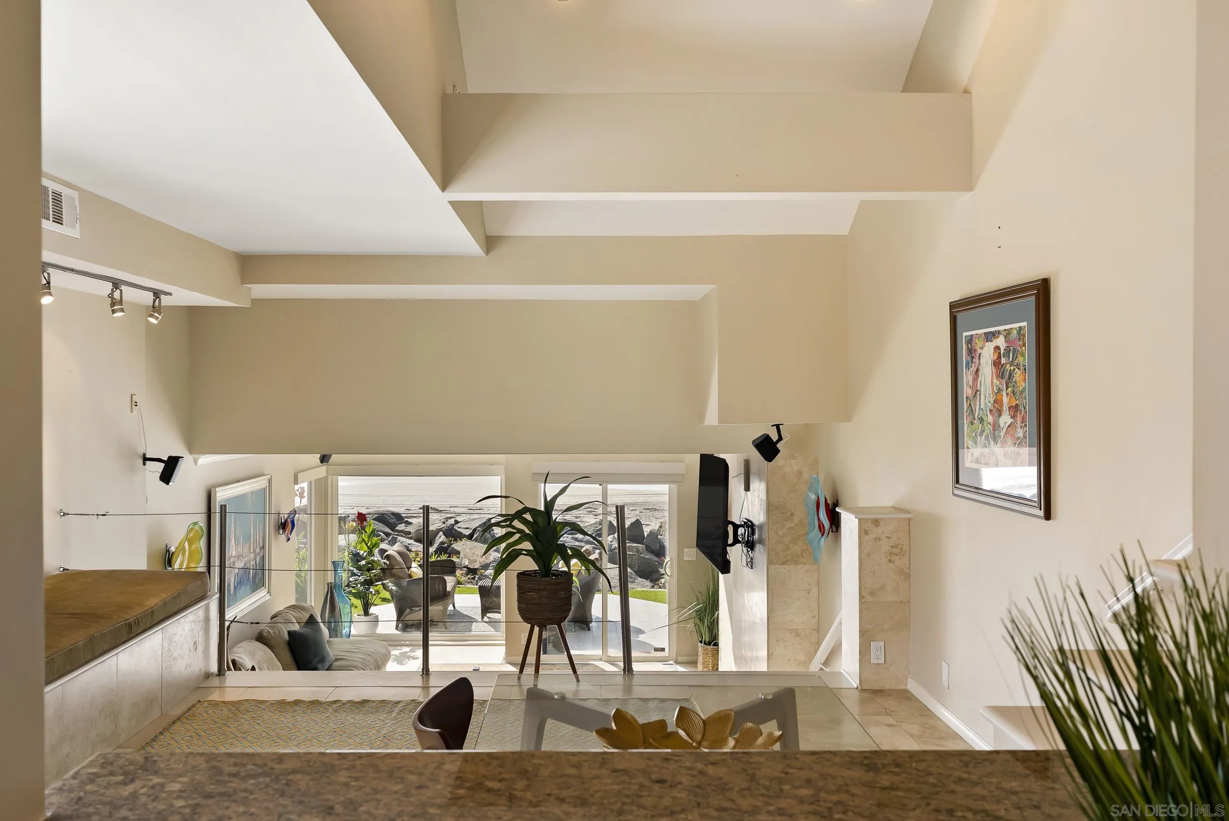 https://cdn.realtyfeed.com/cdn/127/250040090/5124929fc6d125822439efedcdd56892.webp