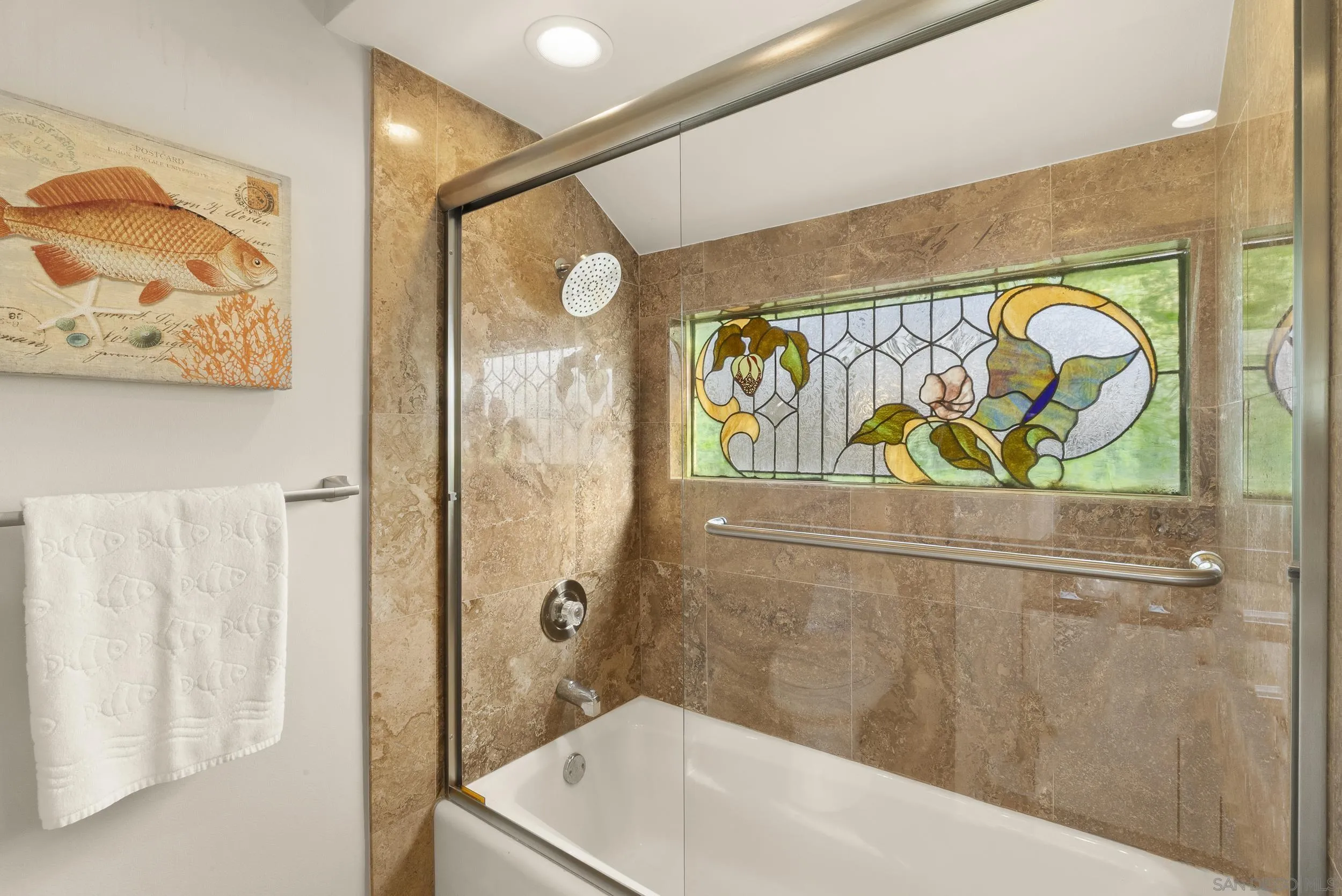 https://cdn.realtyfeed.com/cdn/127/250040090/5a2ca015630f0dc811be7d30d867d569.webp