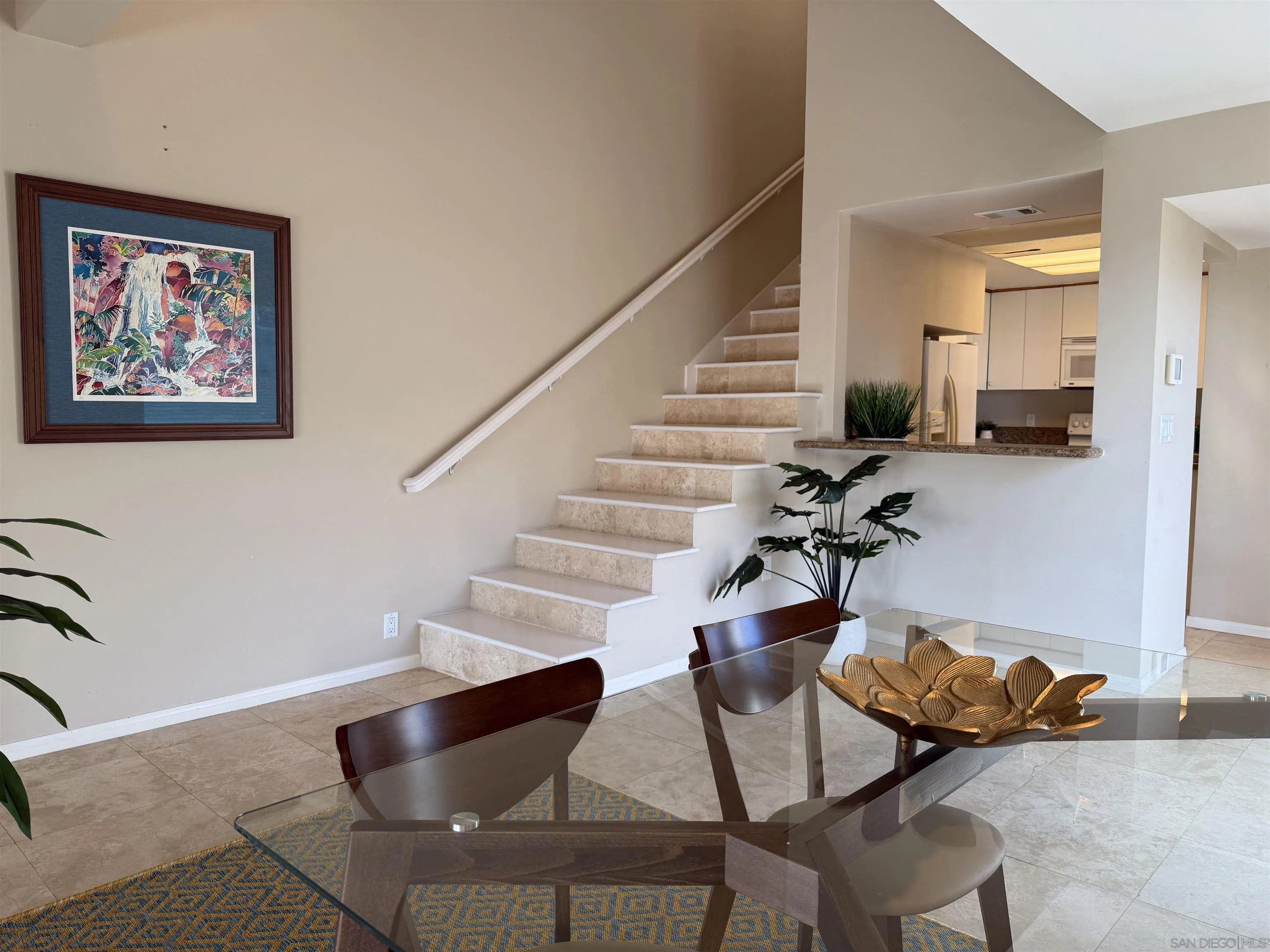 https://cdn.realtyfeed.com/cdn/127/250040090/fd7d247f2200150b7af74edbddcb3bed.webp