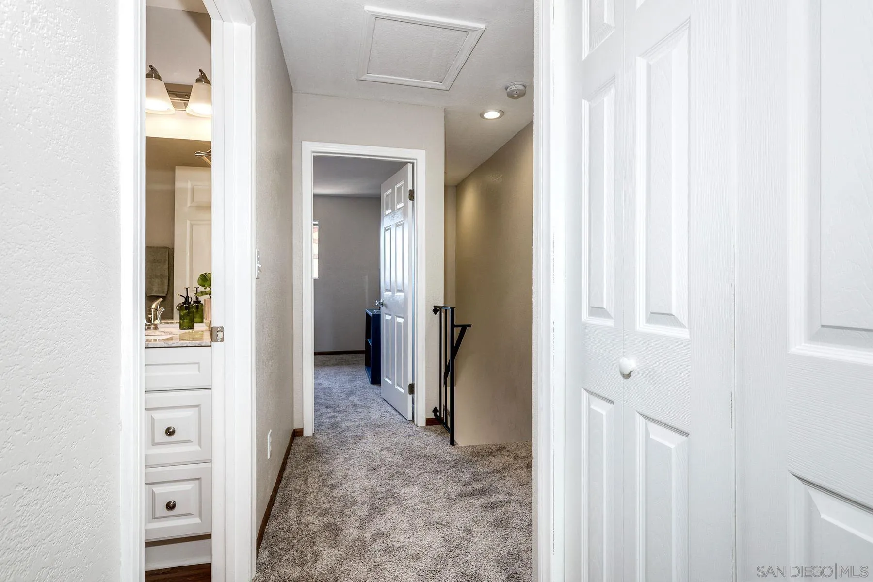 https://cdn.realtyfeed.com/cdn/127/250040096/00fa3800d9422bd97b552f338b997fd8.webp