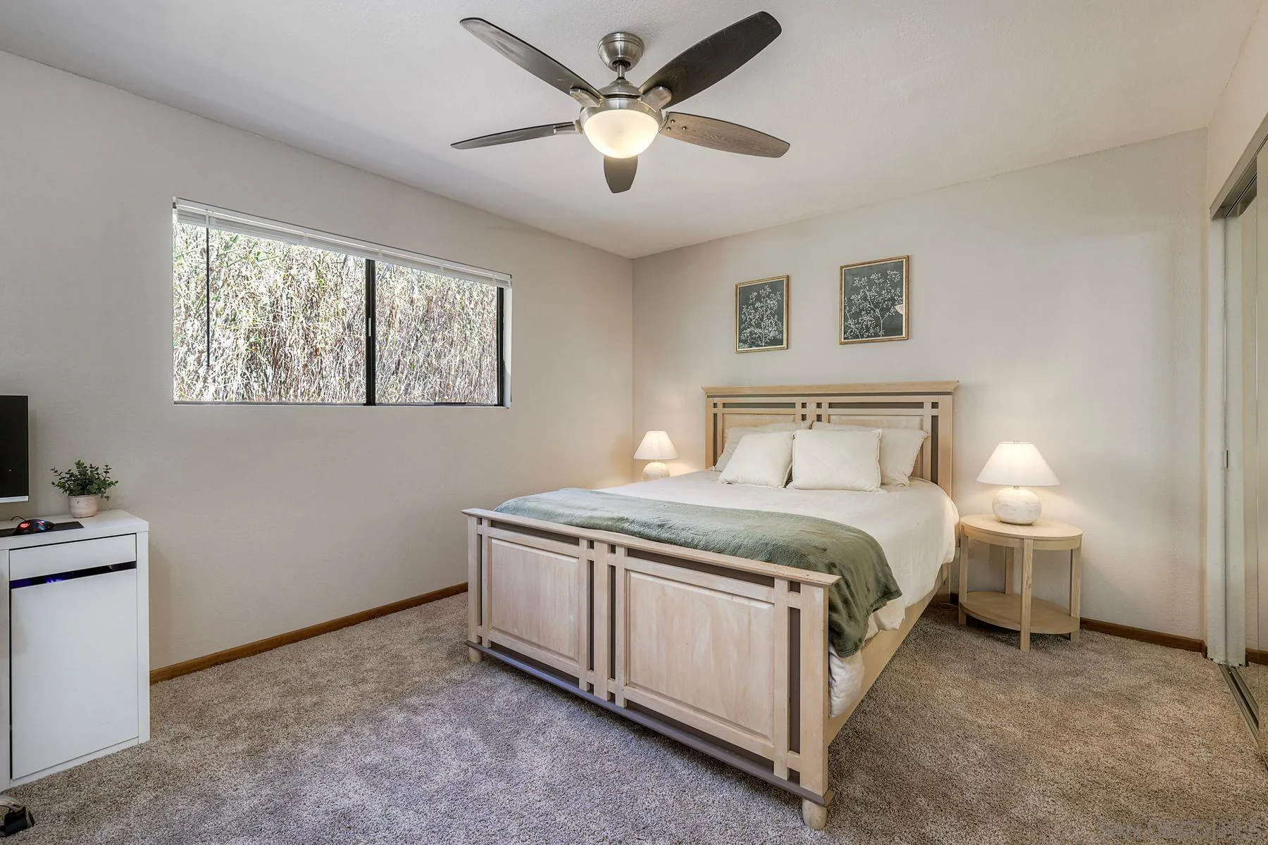 https://cdn.realtyfeed.com/cdn/127/250040096/45b18b8c52ca0279eab0737ec065ece4.webp