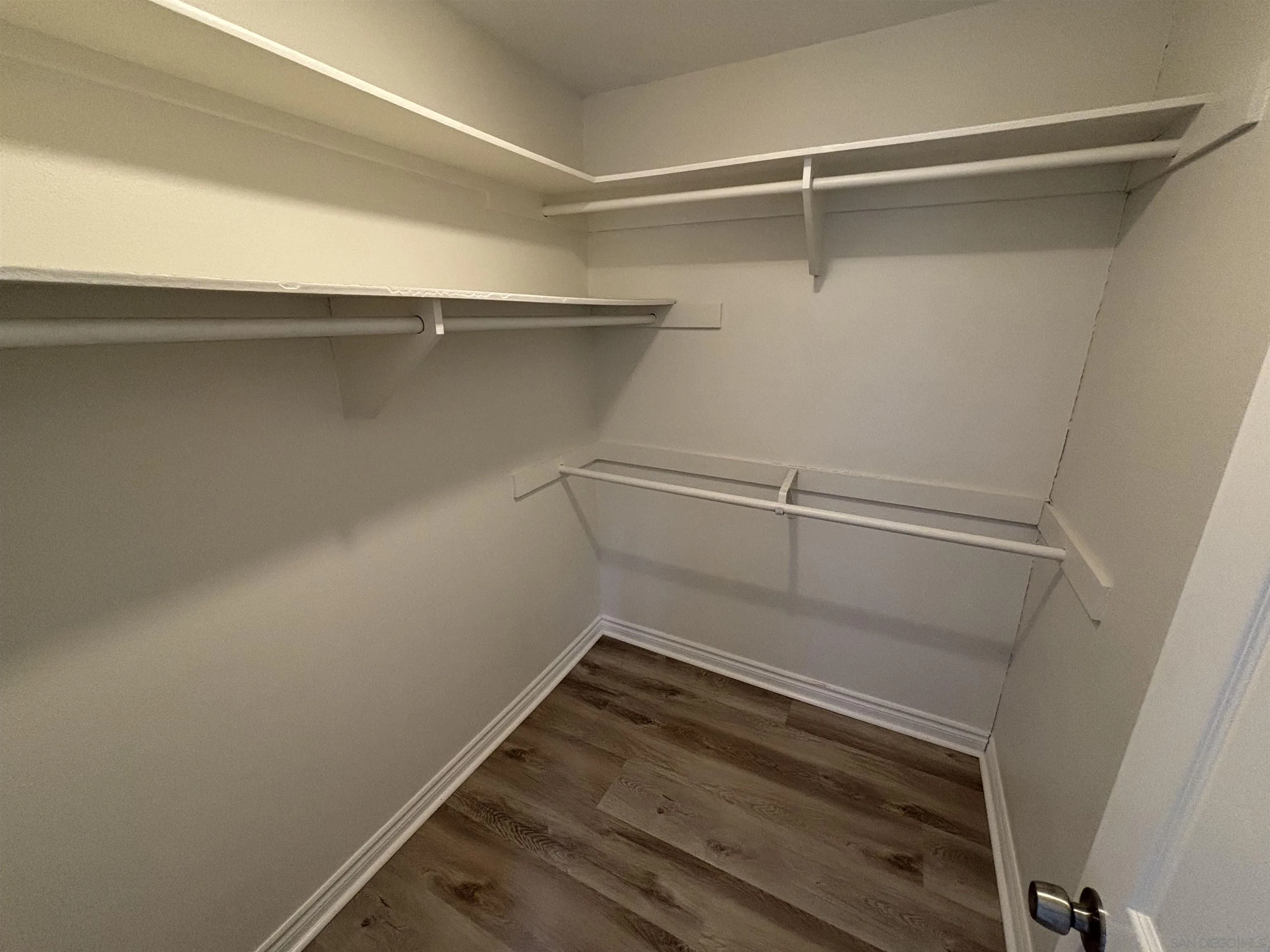 https://cdn.realtyfeed.com/cdn/127/250040101/c04c5b7f1def9787cec18c85432df48d.webp