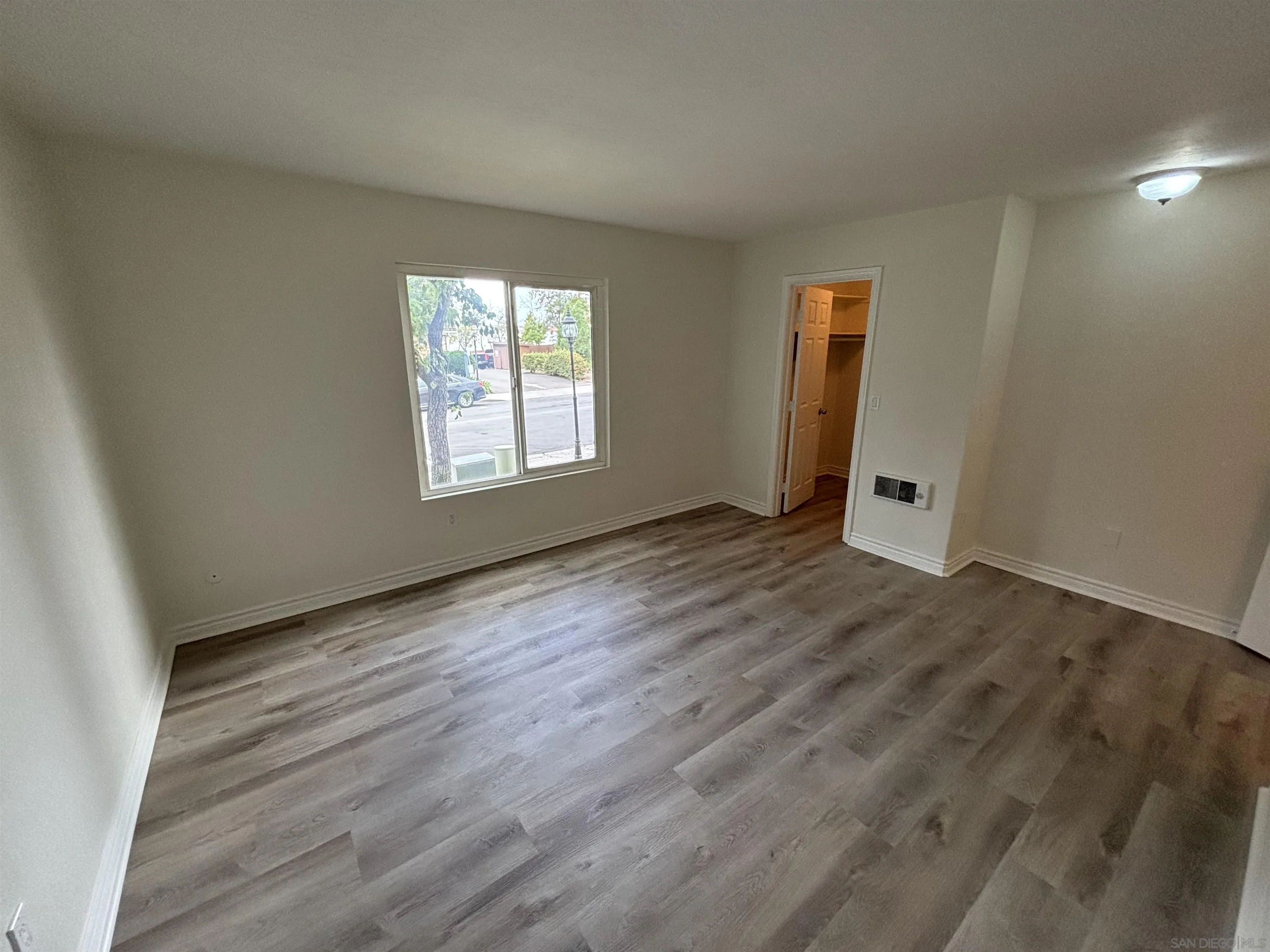 https://cdn.realtyfeed.com/cdn/127/250040101/e4c3c07ad20c037876e41b7a08950ab4.webp