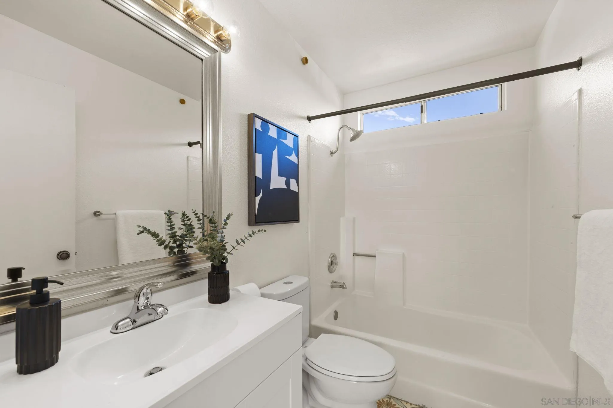https://cdn.realtyfeed.com/cdn/127/250040106/08930048ac8bb87abc23f143c74ce35d.webp