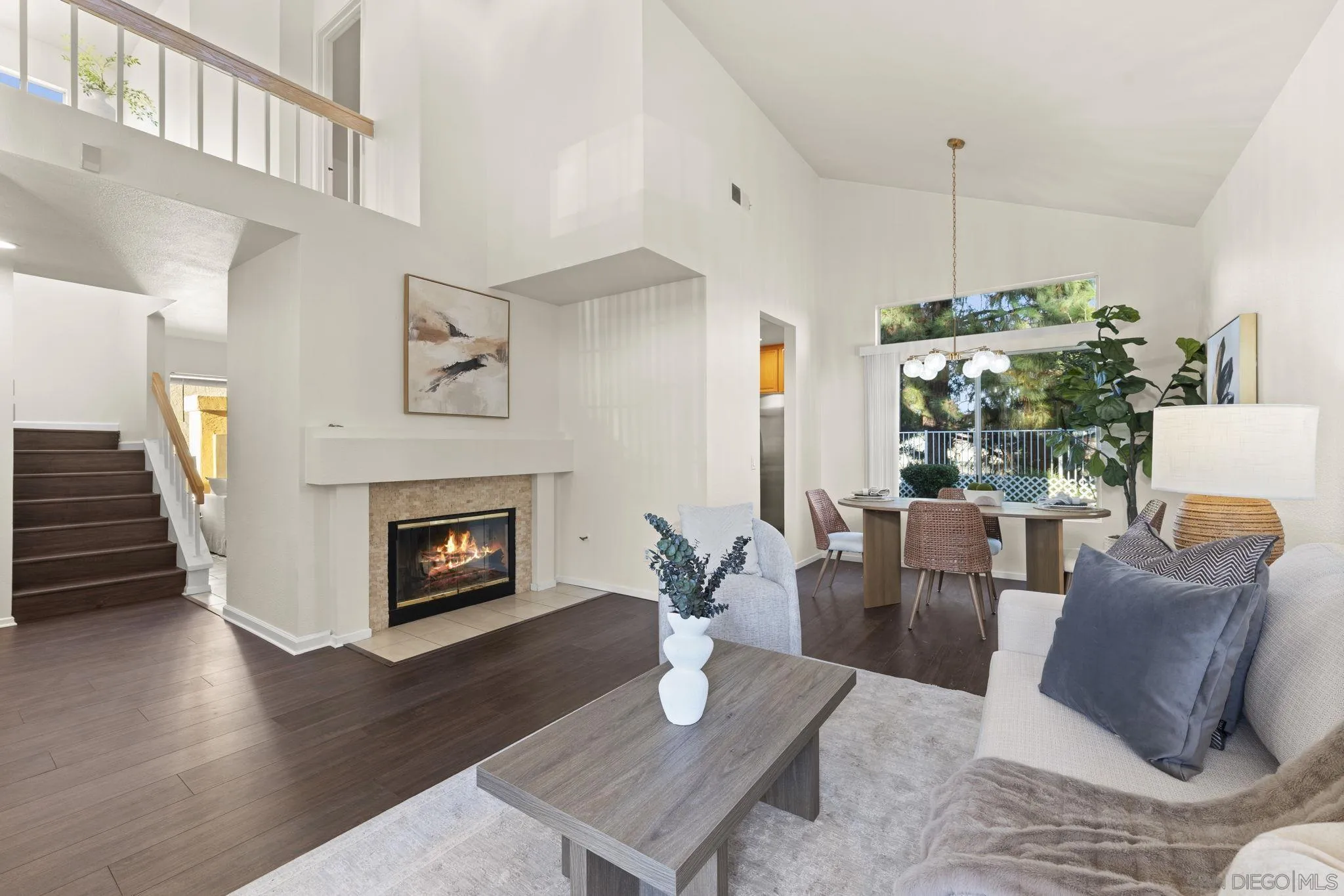 https://cdn.realtyfeed.com/cdn/127/250040106/34603a4331b3a4086044a92cda01ff2d.webp