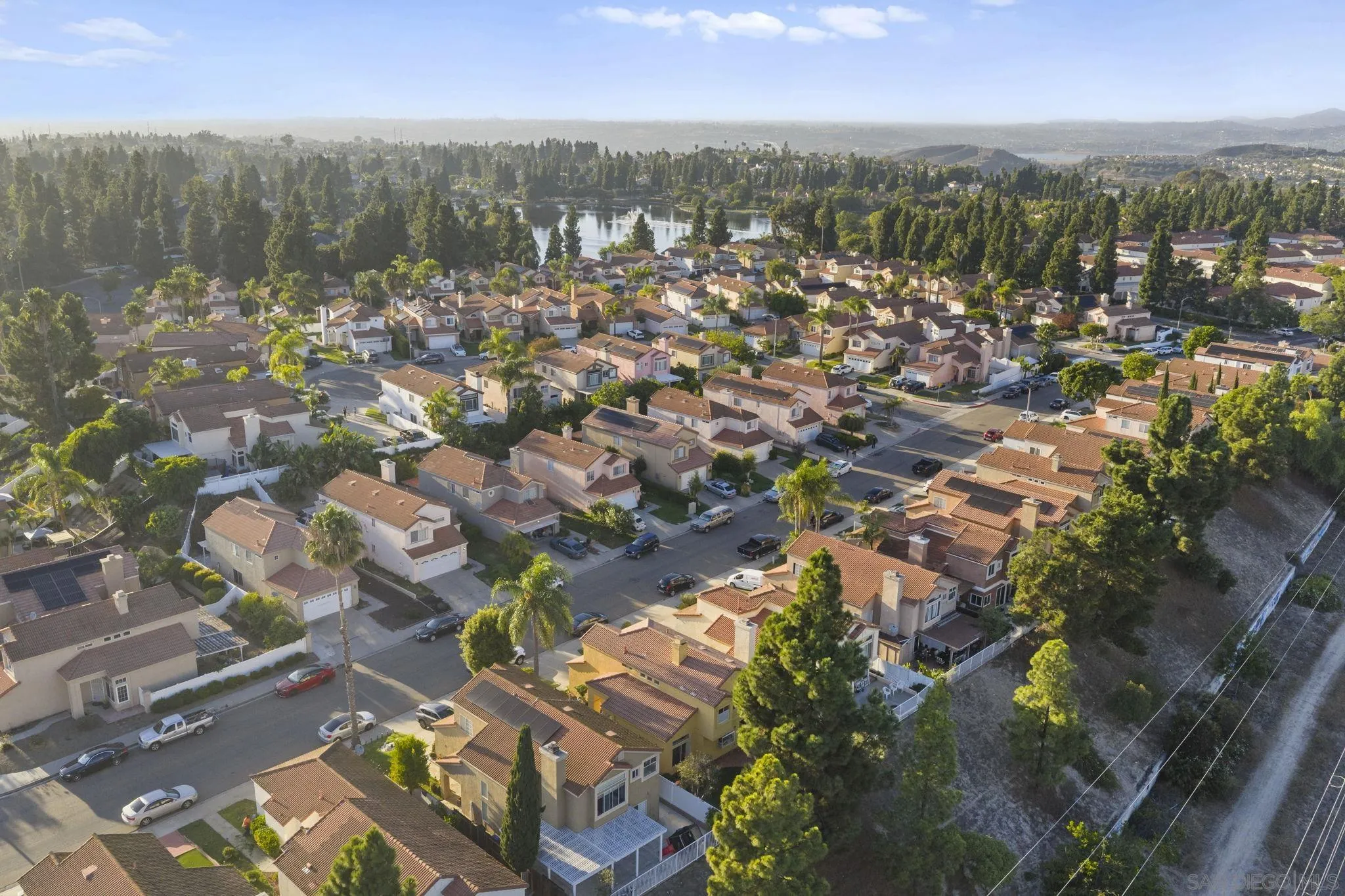 https://cdn.realtyfeed.com/cdn/127/250040106/b54e7e1505ac14bf34c9aa70ea3bd509.webp