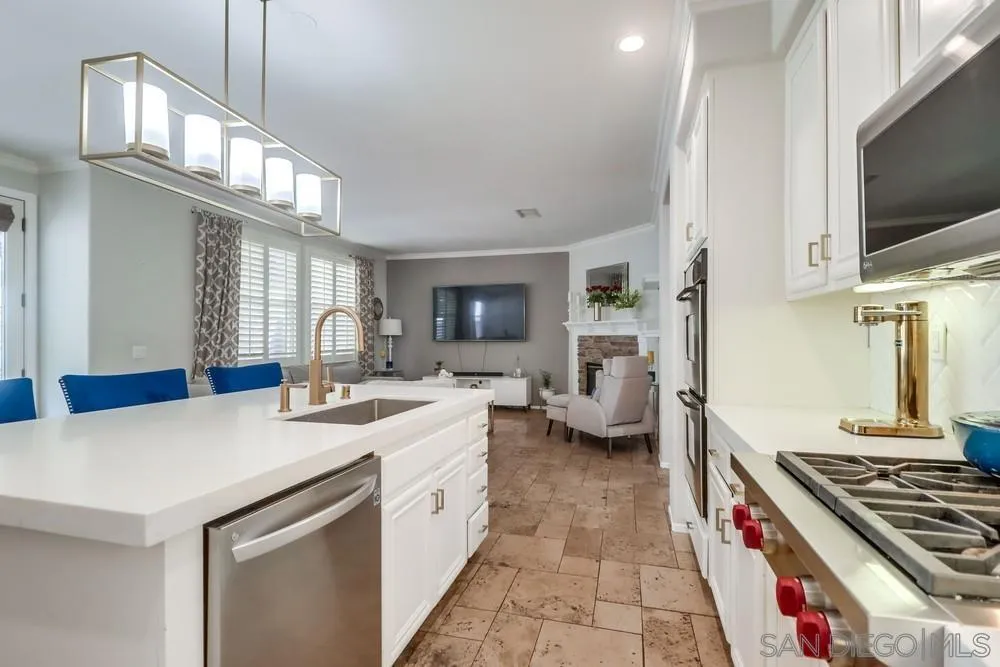 https://cdn.realtyfeed.com/cdn/127/250040111/0297d8e42c241d125e549c8f82f81627.webp