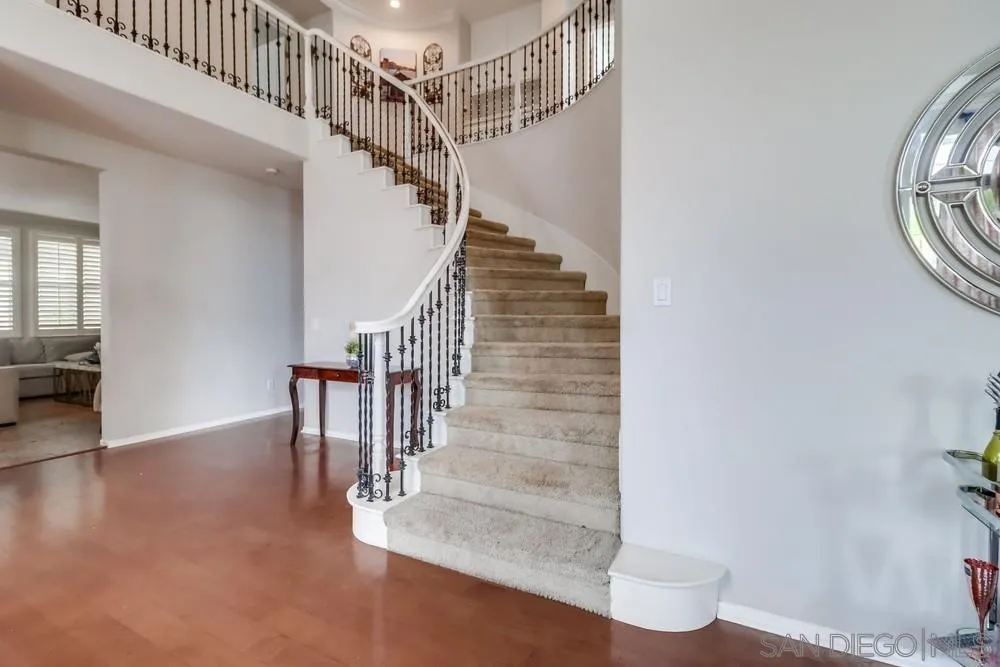 https://cdn.realtyfeed.com/cdn/127/250040111/28308d8a5670b11fbbb7870626c4cc5c.webp