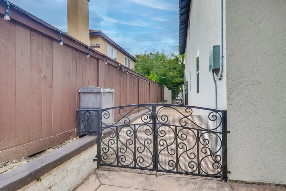https://cdn.realtyfeed.com/cdn/127/250040111/7761ddeab2aacd31c68d9e122e785b1a.webp