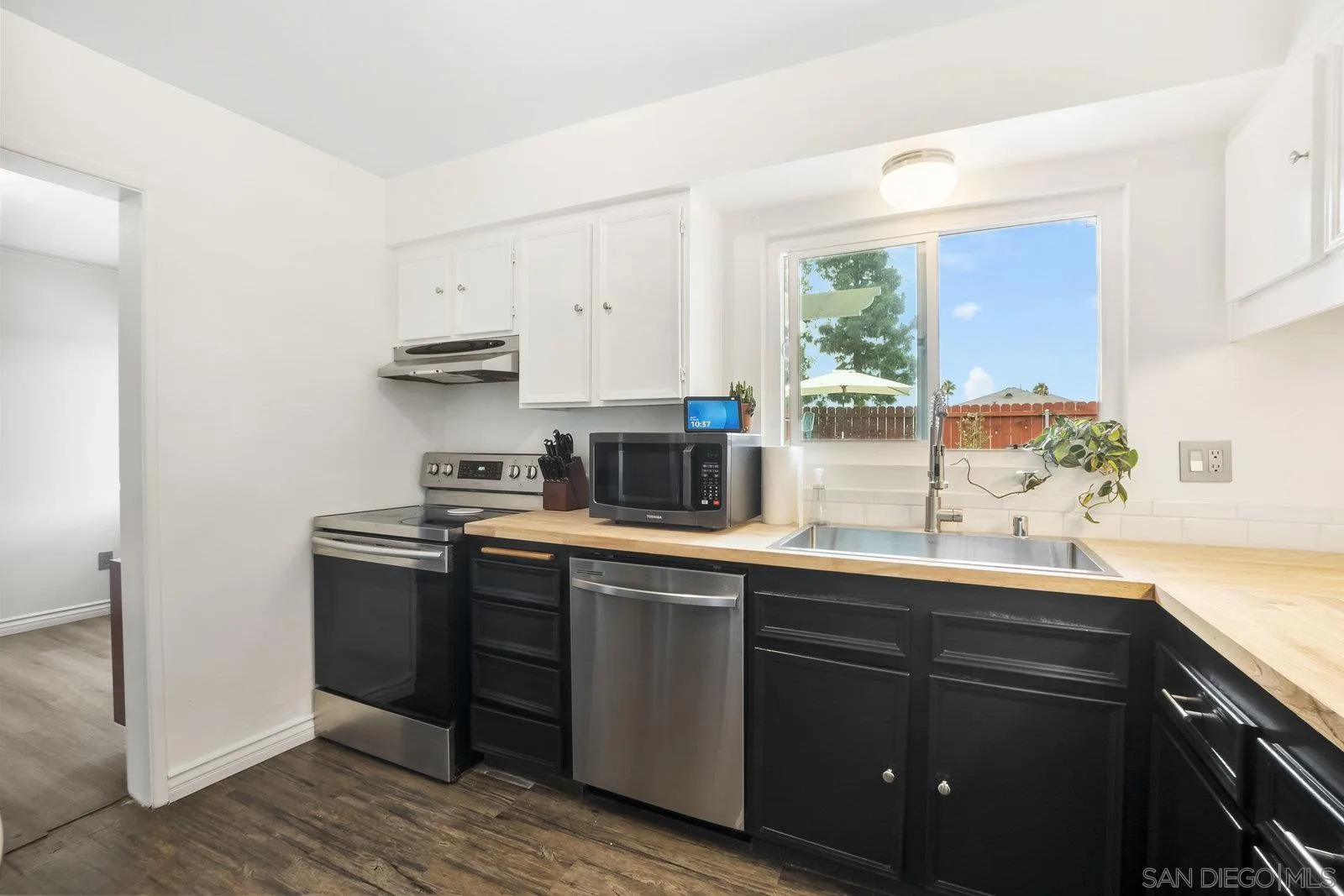 https://cdn.realtyfeed.com/cdn/127/250040116/9b4dfdff1884637342f5dc99346d3a31.webp