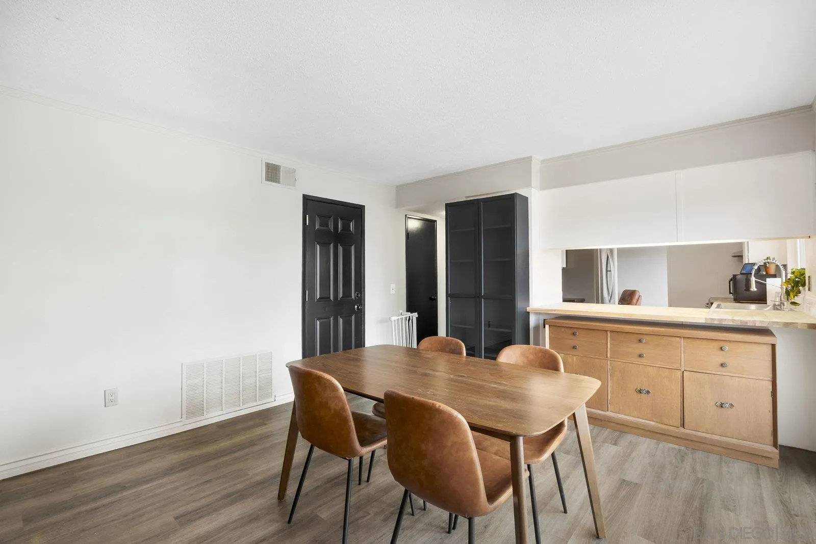 https://cdn.realtyfeed.com/cdn/127/250040116/9db1c4e79c82abd43cce77e65fc39961.webp