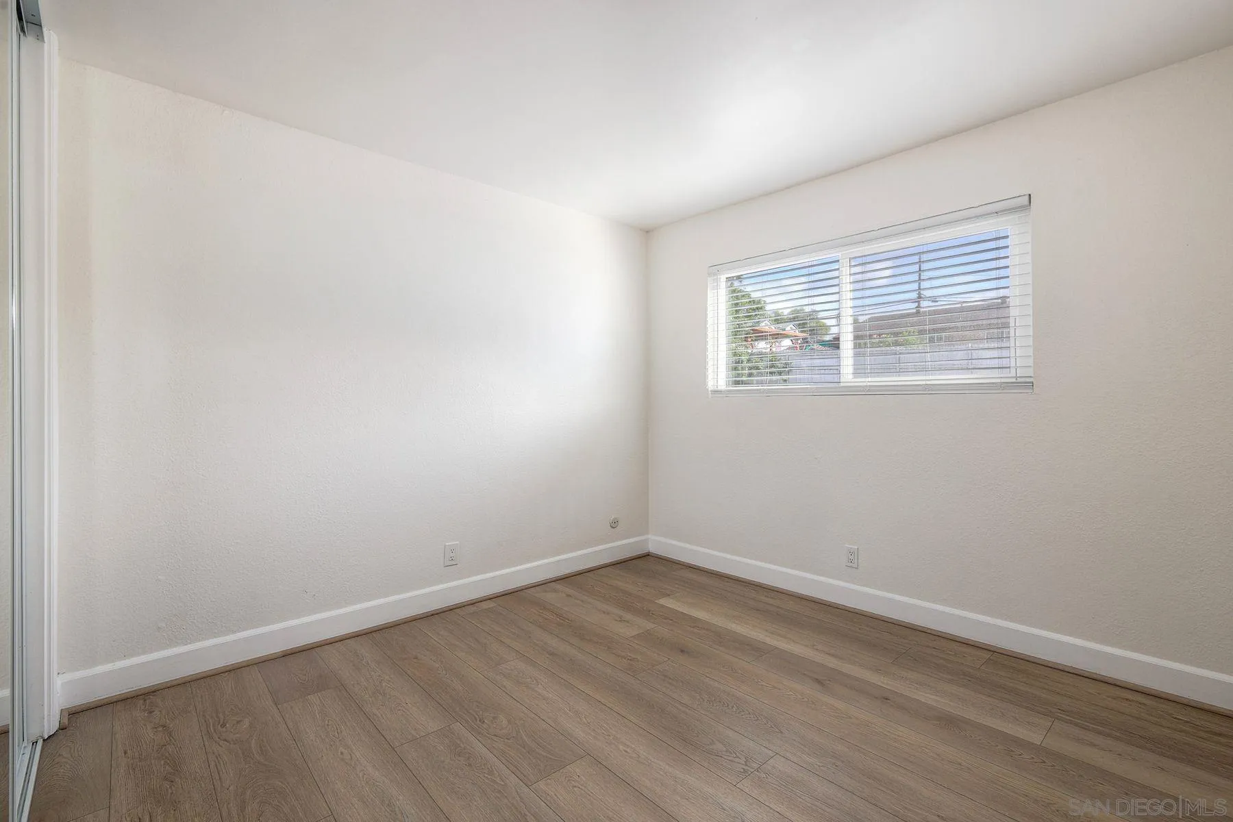 https://cdn.realtyfeed.com/cdn/127/250040120/9fc38edb7a7a952c01f138e2f84b417a.webp