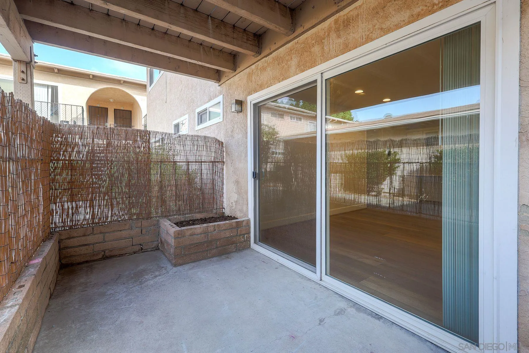 https://cdn.realtyfeed.com/cdn/127/250040120/f6ee1536a248a682038a3dabedc2ce69.webp