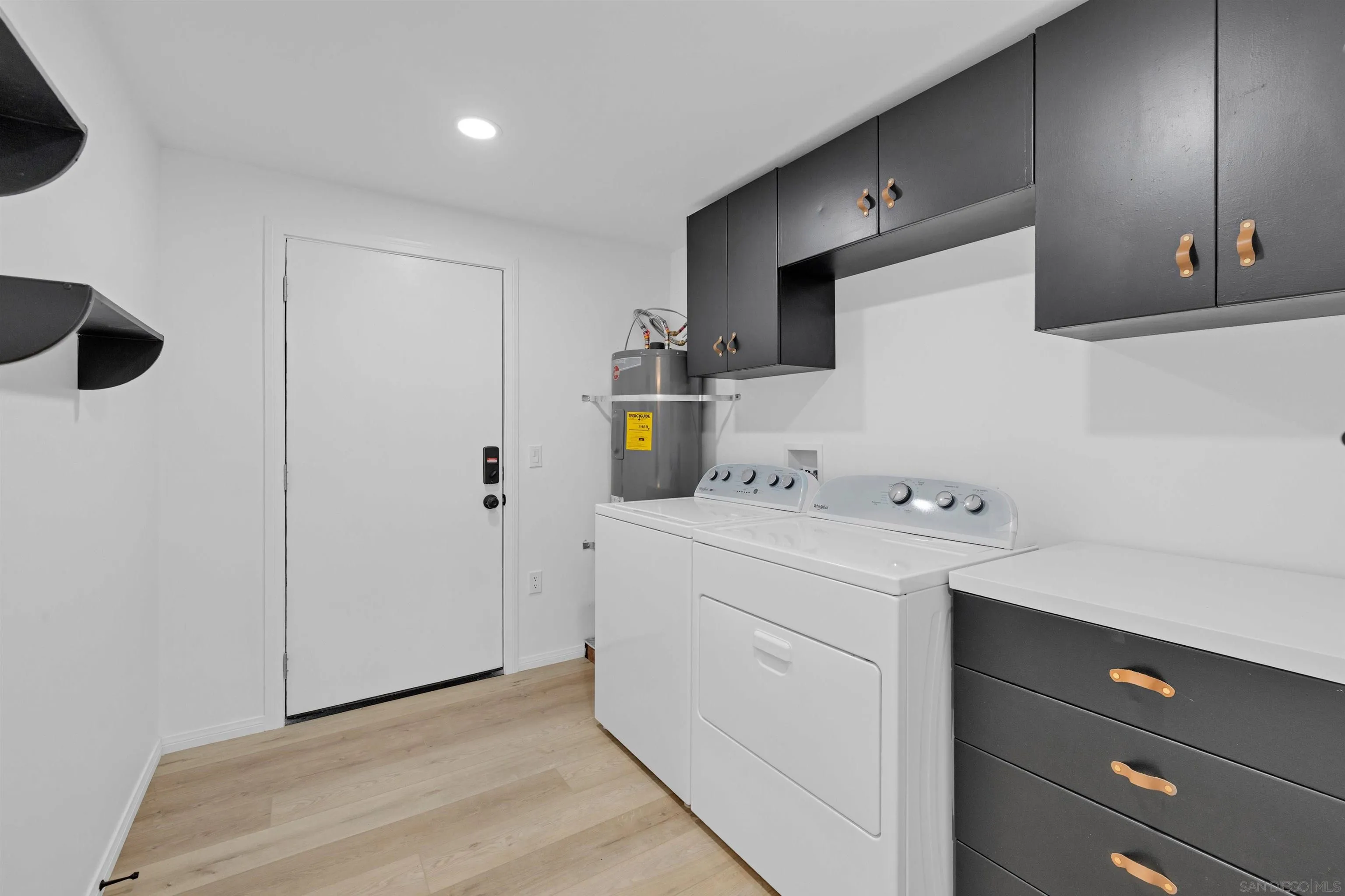 https://cdn.realtyfeed.com/cdn/127/250040123/1604c196566f18bbdd5a7672d3d0bc6c.webp