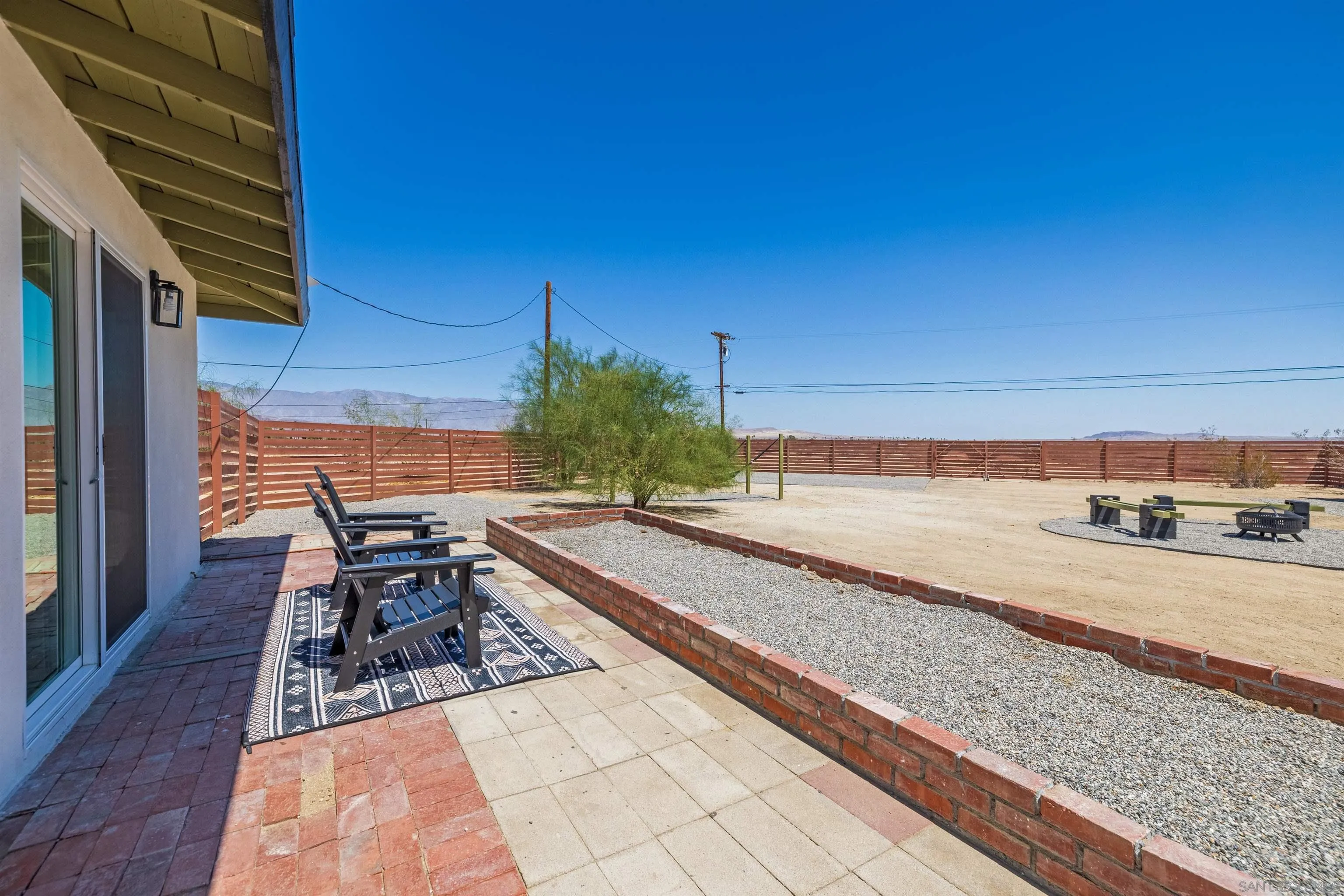 https://cdn.realtyfeed.com/cdn/127/250040123/49f42188f0d1c3c76915ce49b8f788cd.webp