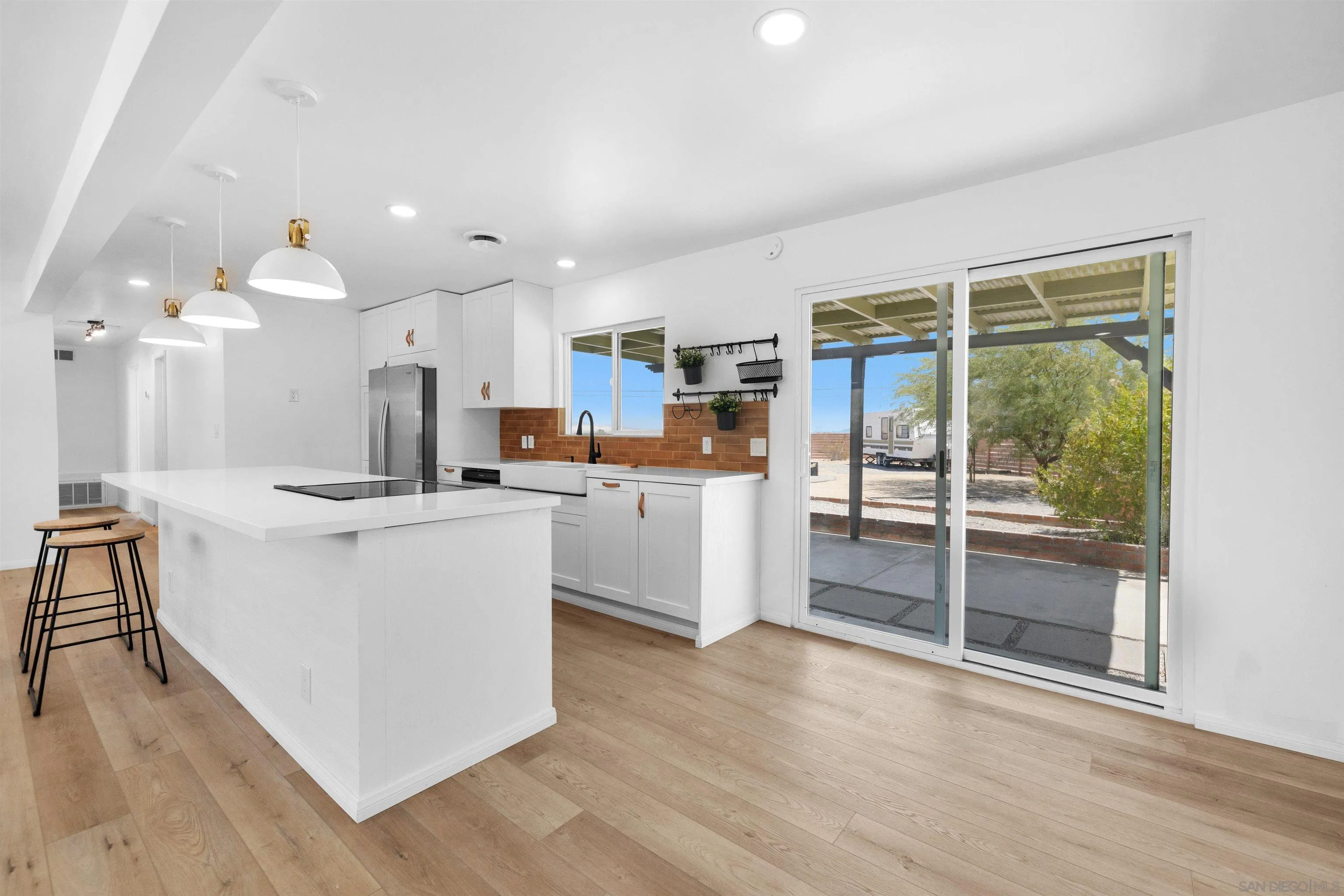 https://cdn.realtyfeed.com/cdn/127/250040123/4b4b79c8b9e3719488a2d67eaa0ab236.webp