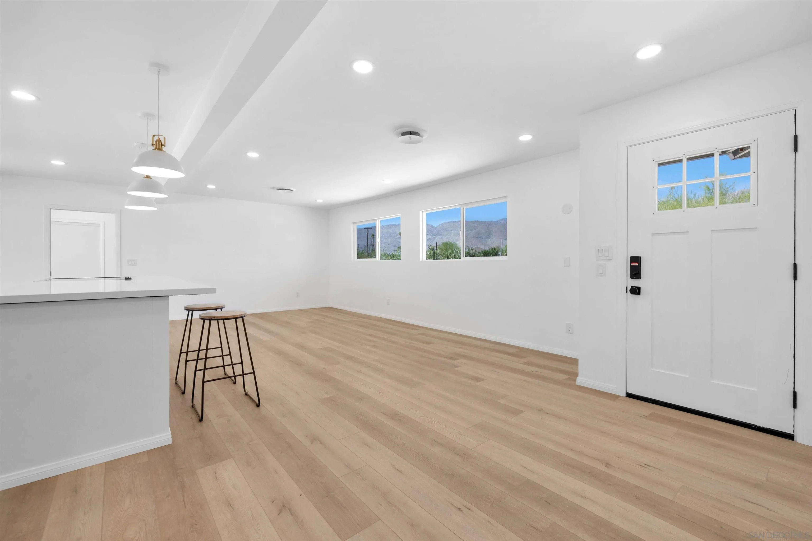 https://cdn.realtyfeed.com/cdn/127/250040123/a8476fb6d9e1fd5b128bd0a75bea154d.webp