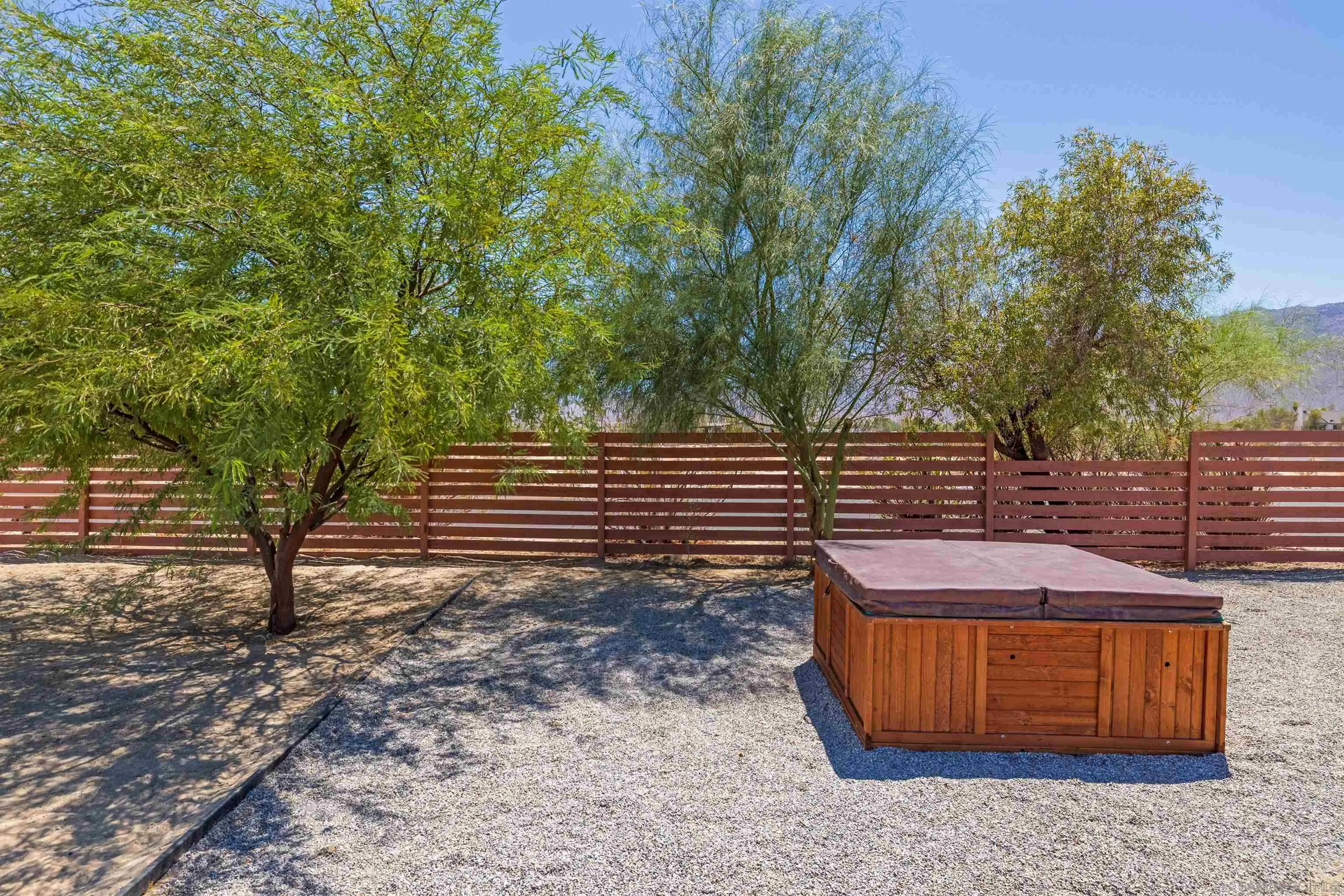 https://cdn.realtyfeed.com/cdn/127/250040123/e17308d362931181826d21e86d61fc79.webp