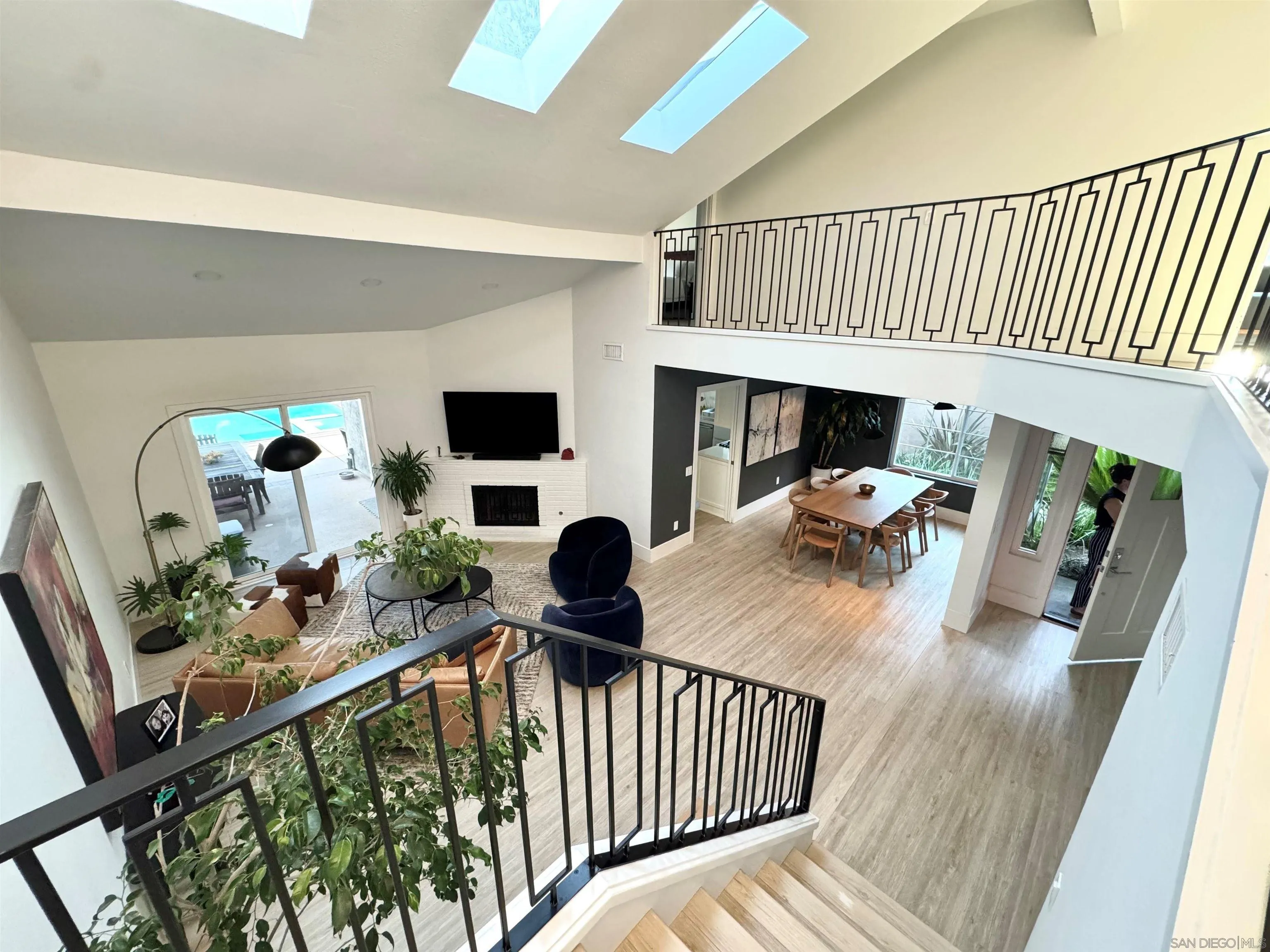 https://cdn.realtyfeed.com/cdn/127/250040134/eb4ee66f5e1f95f8ec8c8aec04b8c133.webp