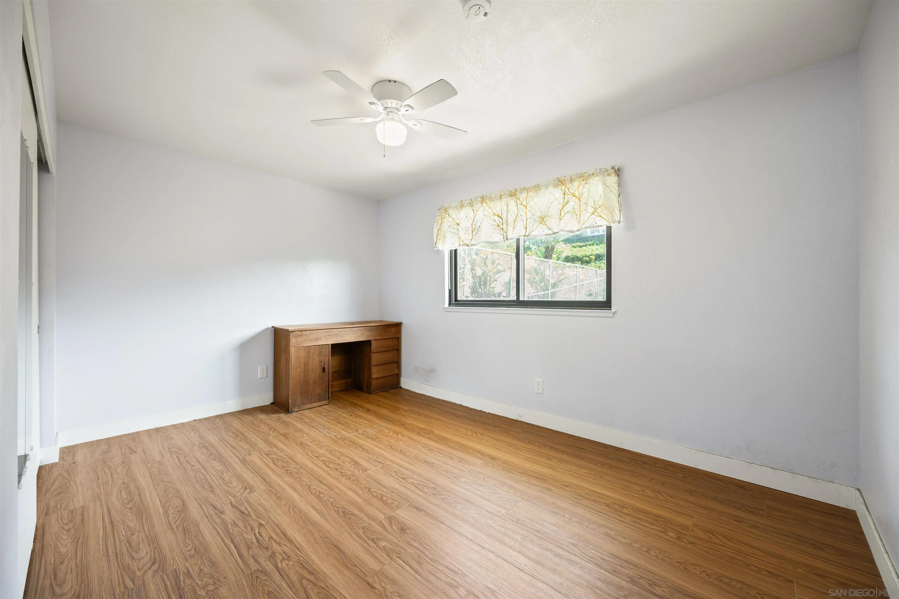 https://cdn.realtyfeed.com/cdn/127/250040140/7b0592f84afa7ccf6790b29fdf90bc14.webp