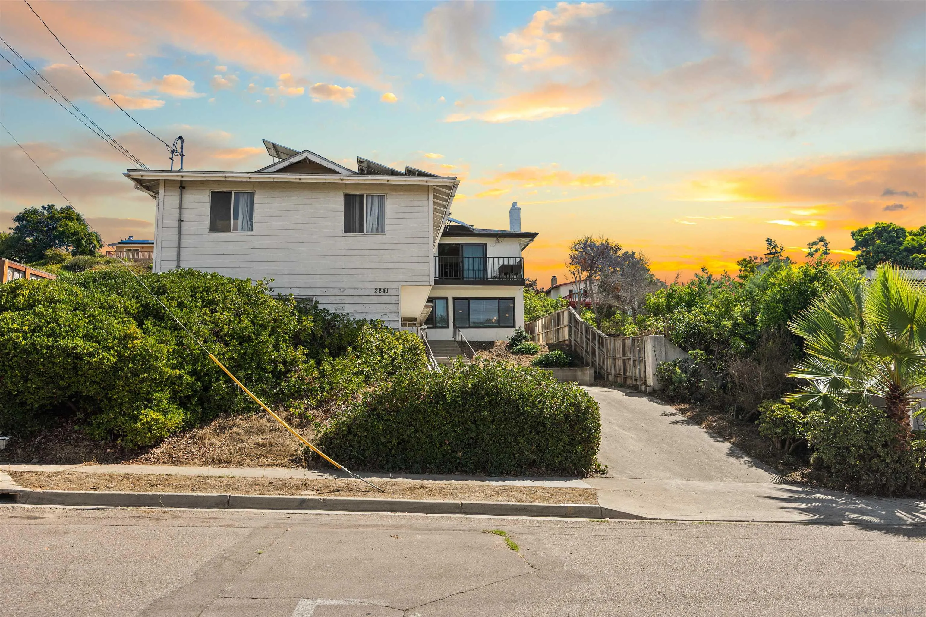 https://cdn.realtyfeed.com/cdn/127/250040140/e9c2b5a2f085ae0223dadd0edc39aa01.webp