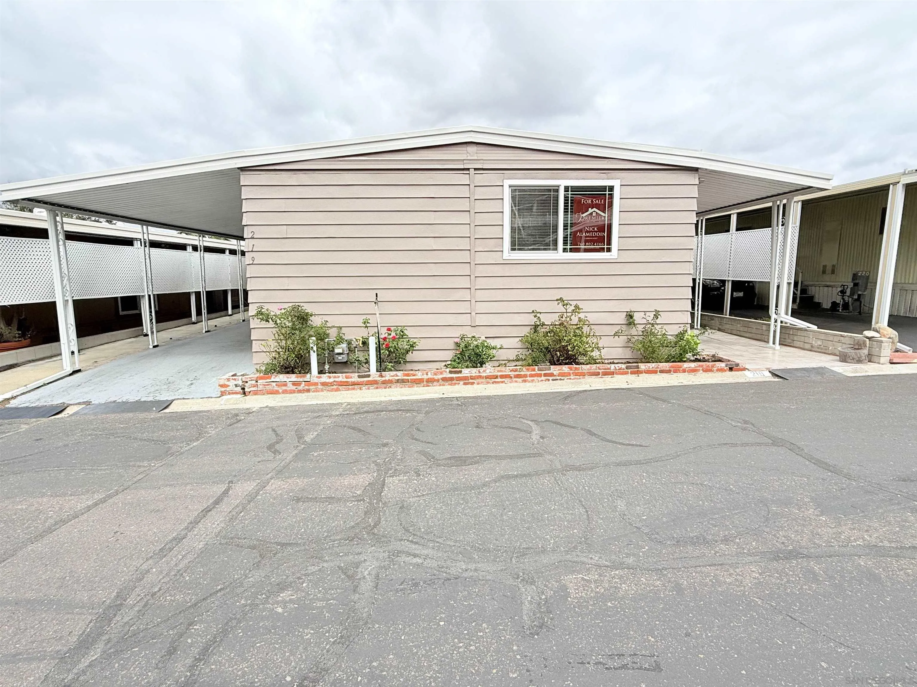 https://cdn.realtyfeed.com/cdn/127/250040141/b14a7c6ff7ce43f302caf6b08a8cd8e8.webp