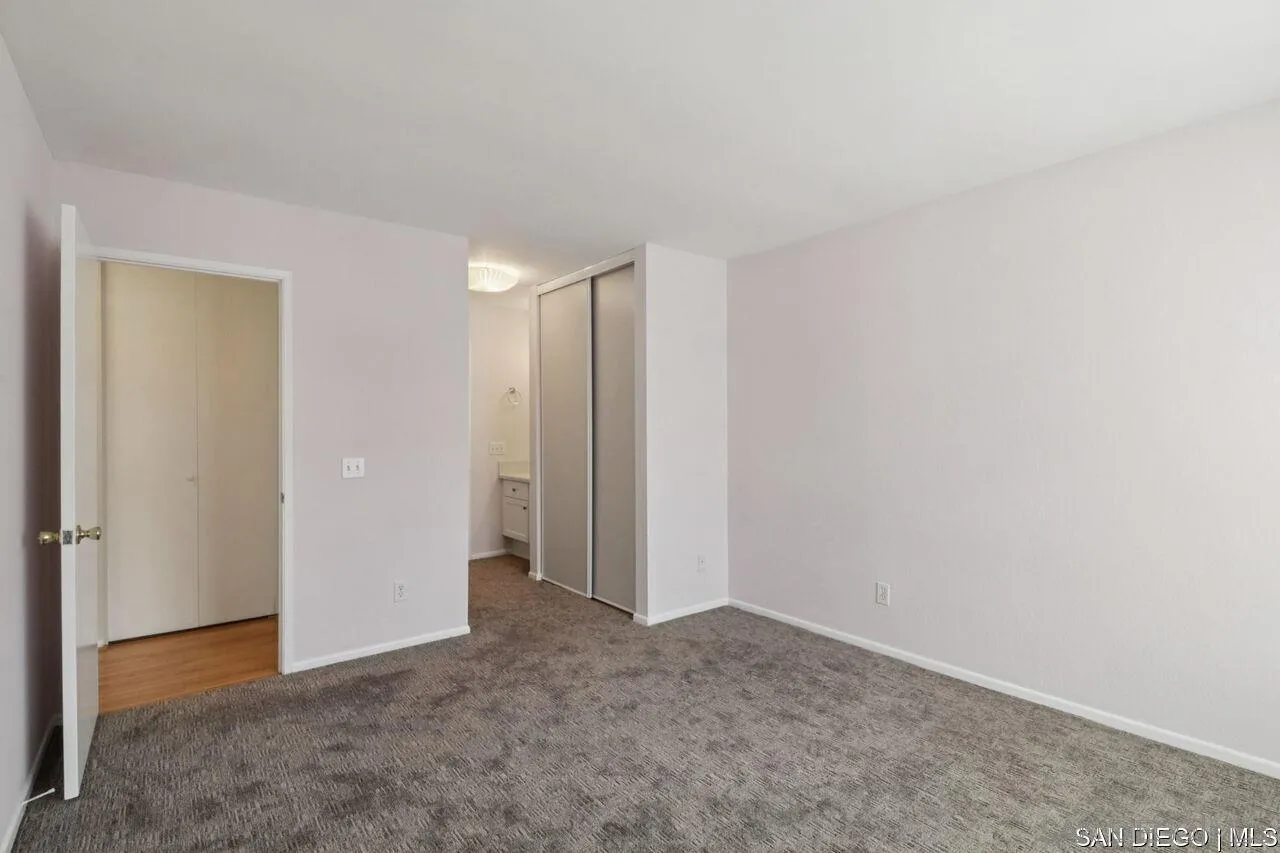 Photo #12: 250040143 Listing: Photo #12