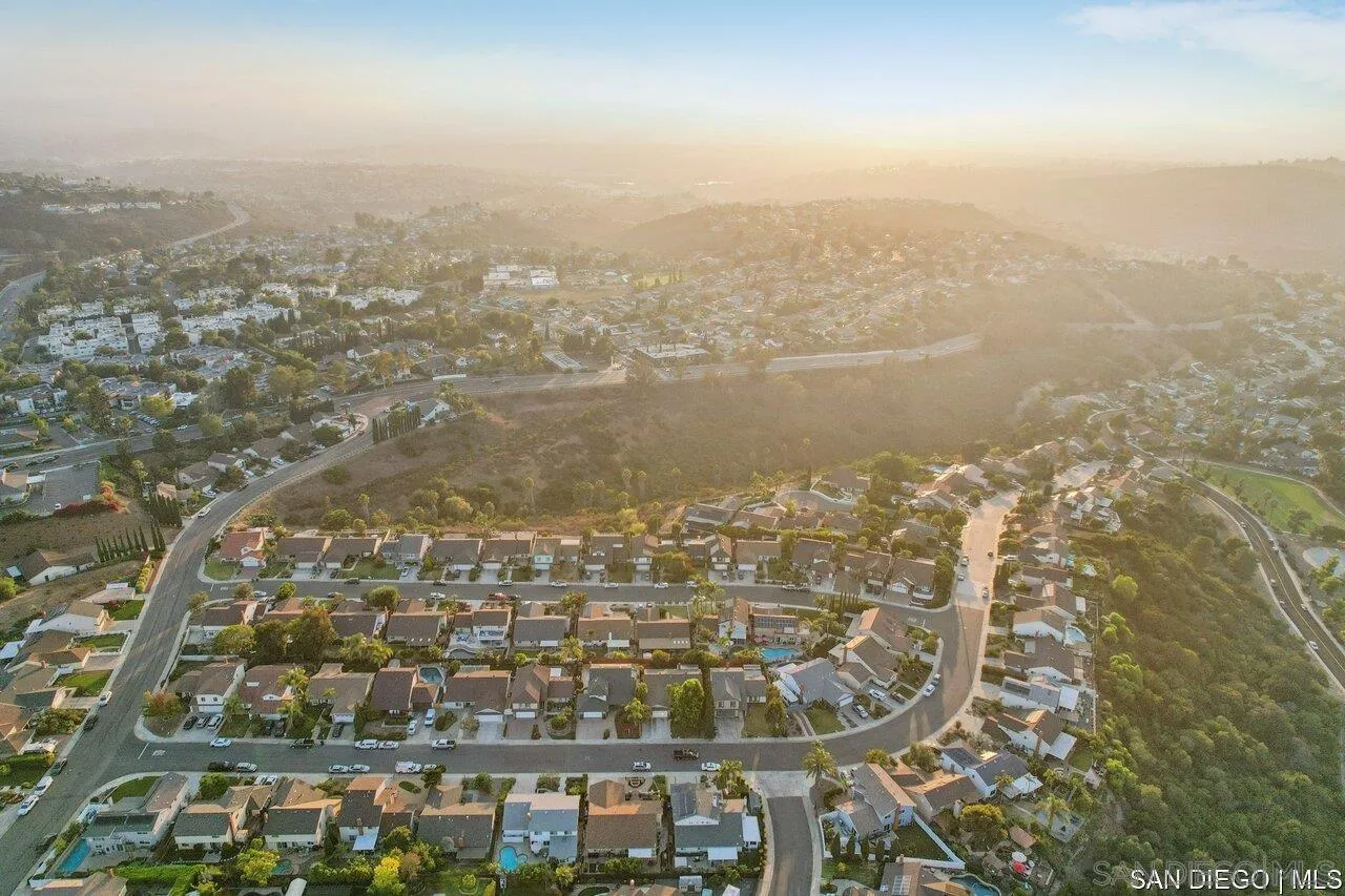 https://cdn.realtyfeed.com/cdn/127/250040144/51525885ac65e7ea522b75ae93f96120.webp