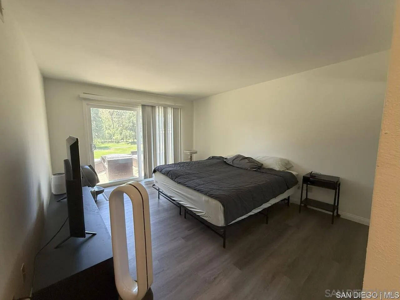 https://cdn.realtyfeed.com/cdn/127/250040150/66246650fce9bc494d04ae2e5b0870d4.webp