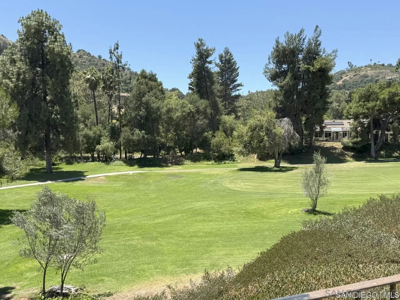 https://cdn.realtyfeed.com/cdn/127/250040150/6e88a1b767c3e910acd585f59b457cf0.webp