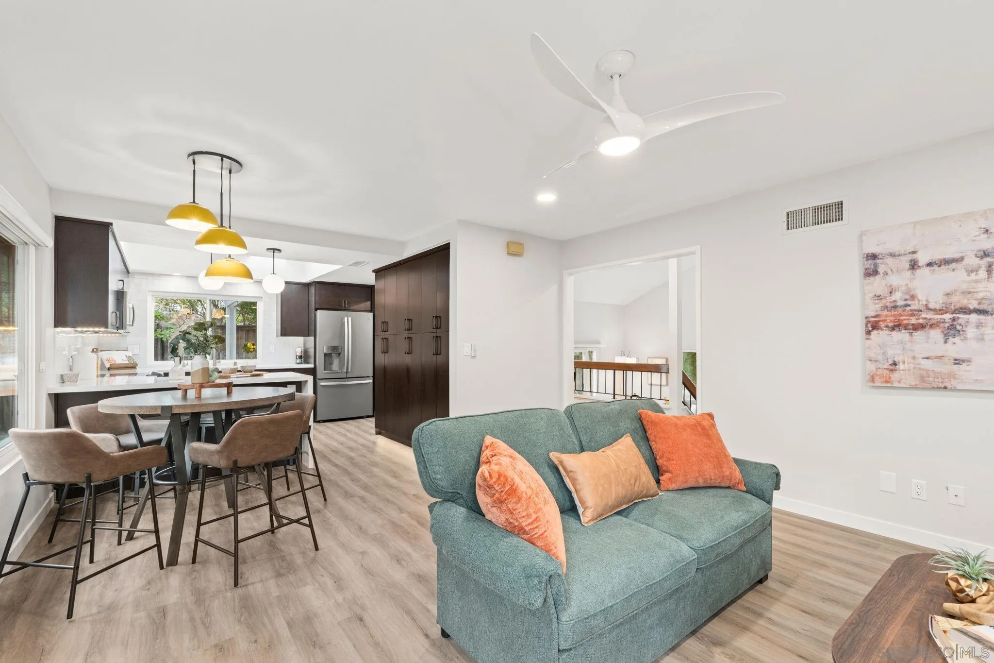 https://cdn.realtyfeed.com/cdn/127/250040153/a3f42b5ace1cf99a597778c0e0323540.webp