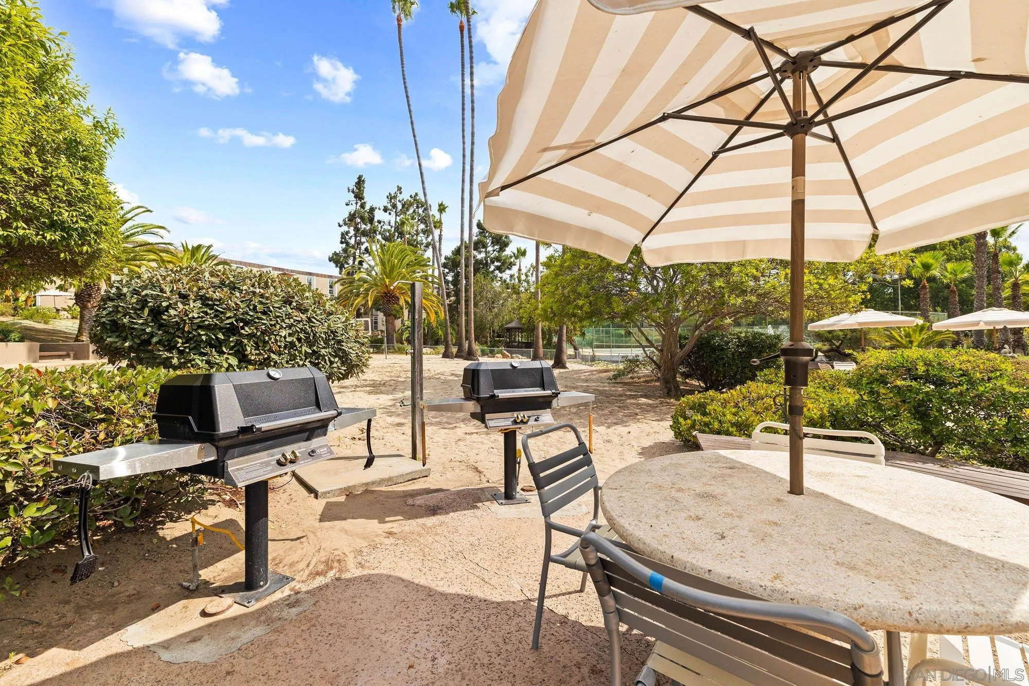 https://cdn.realtyfeed.com/cdn/127/250040163/012cdf67ae35d832b6e25e0516f9446c.webp