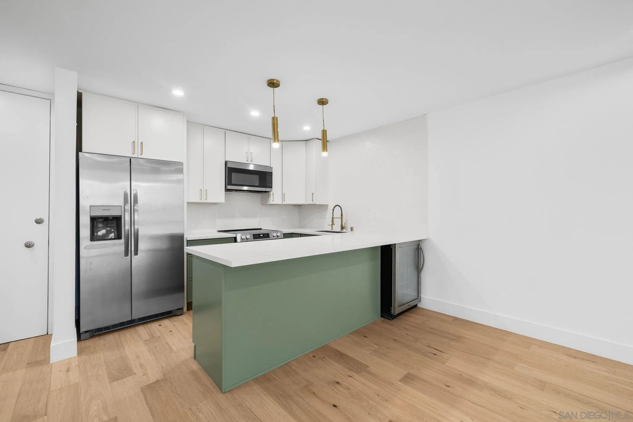 https://cdn.realtyfeed.com/cdn/127/250040163/3ab676a9632df232d91f3e2c5657eb7f.webp