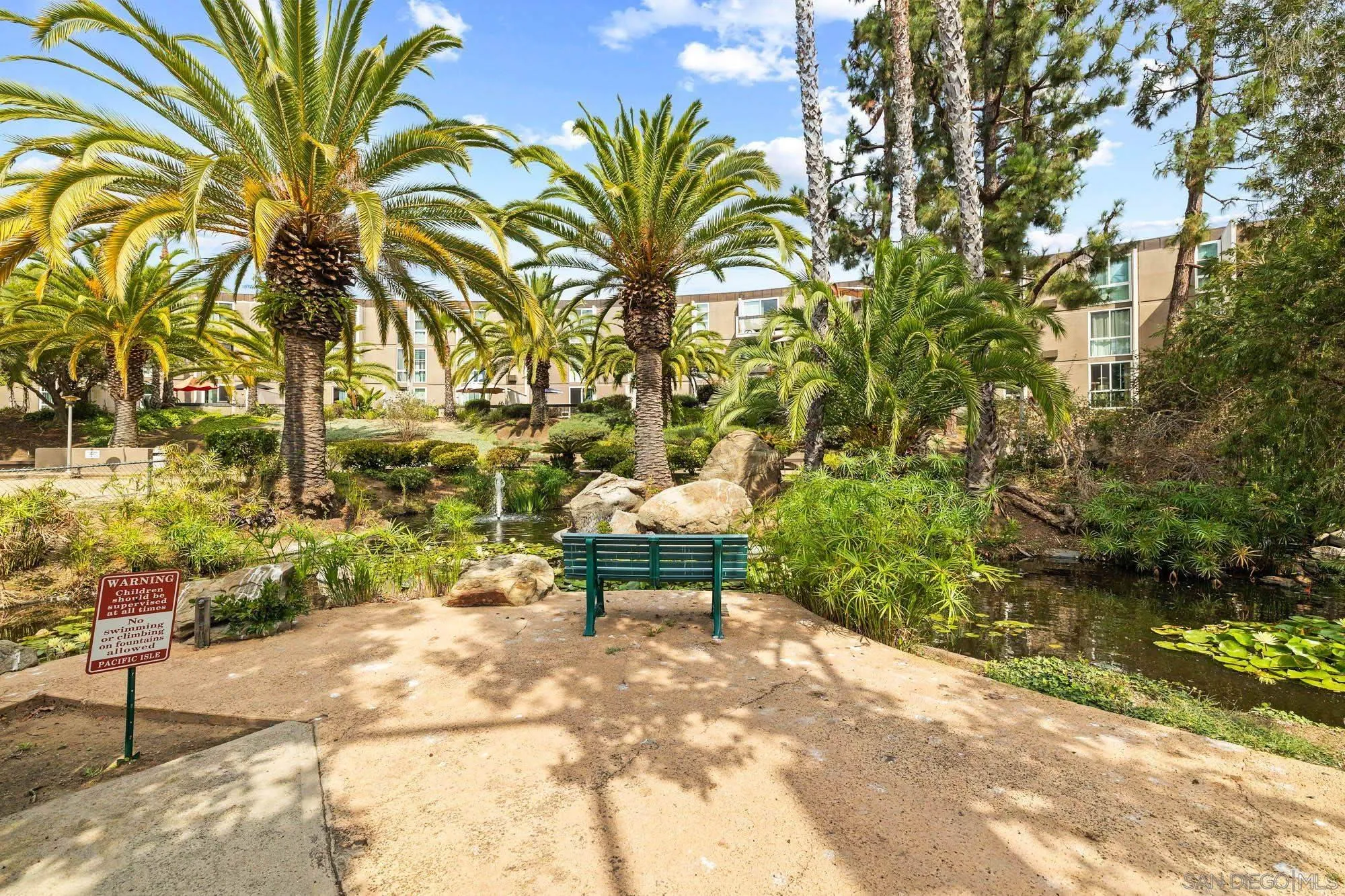 https://cdn.realtyfeed.com/cdn/127/250040163/cea035a10c167b97cb3c776eda7bb505.webp