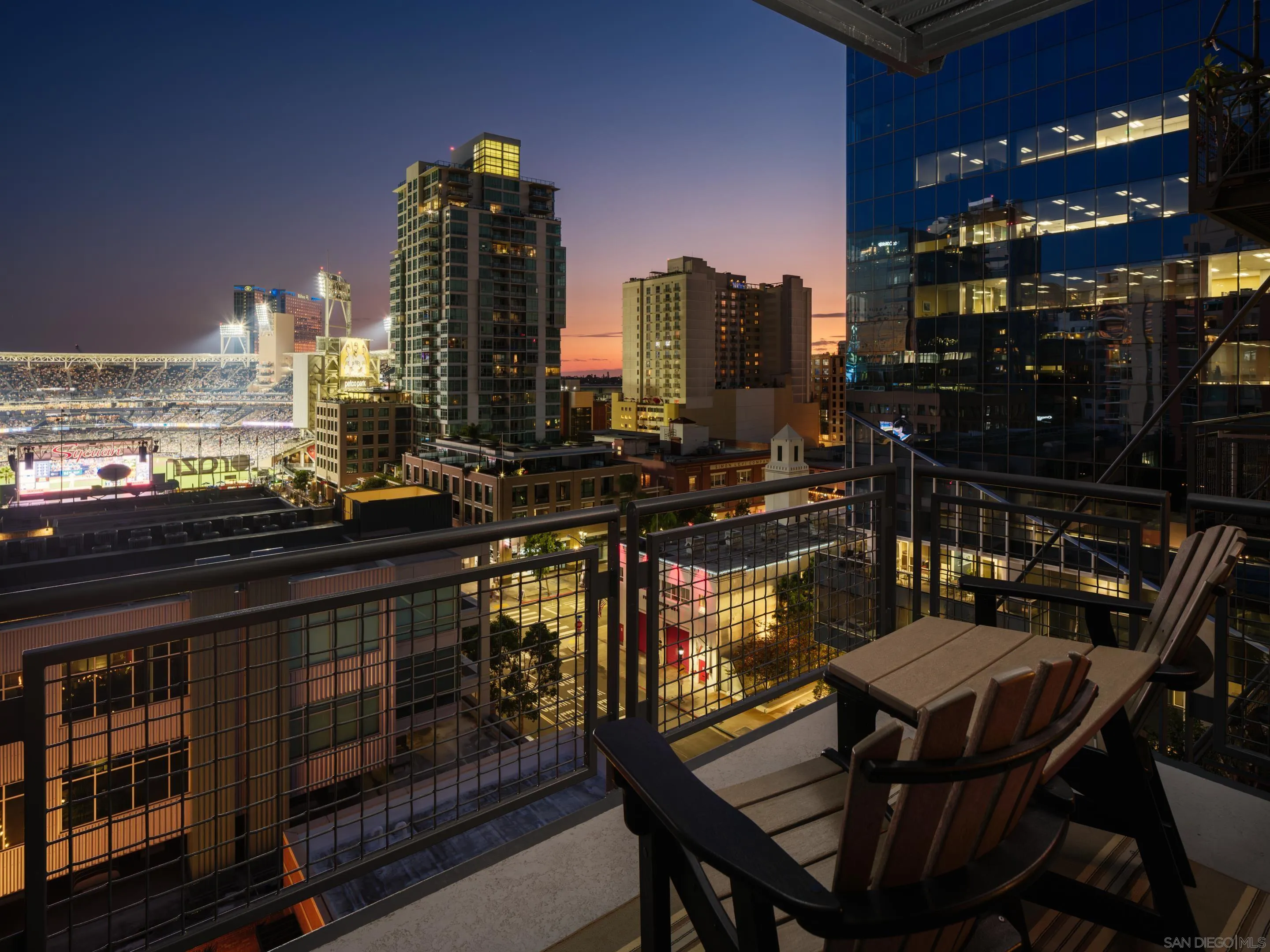 https://cdn.realtyfeed.com/cdn/127/250040164/94e30e39c8170df62ba88ef2c41cfb65.webp